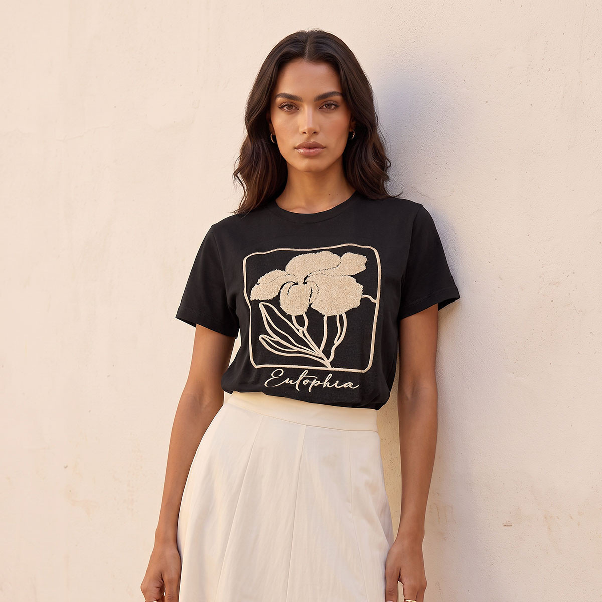 تيشيرت قطن بقصة مريحة وتطريز من سمارت من سبلاش-women-clothing-tshirts-image-1