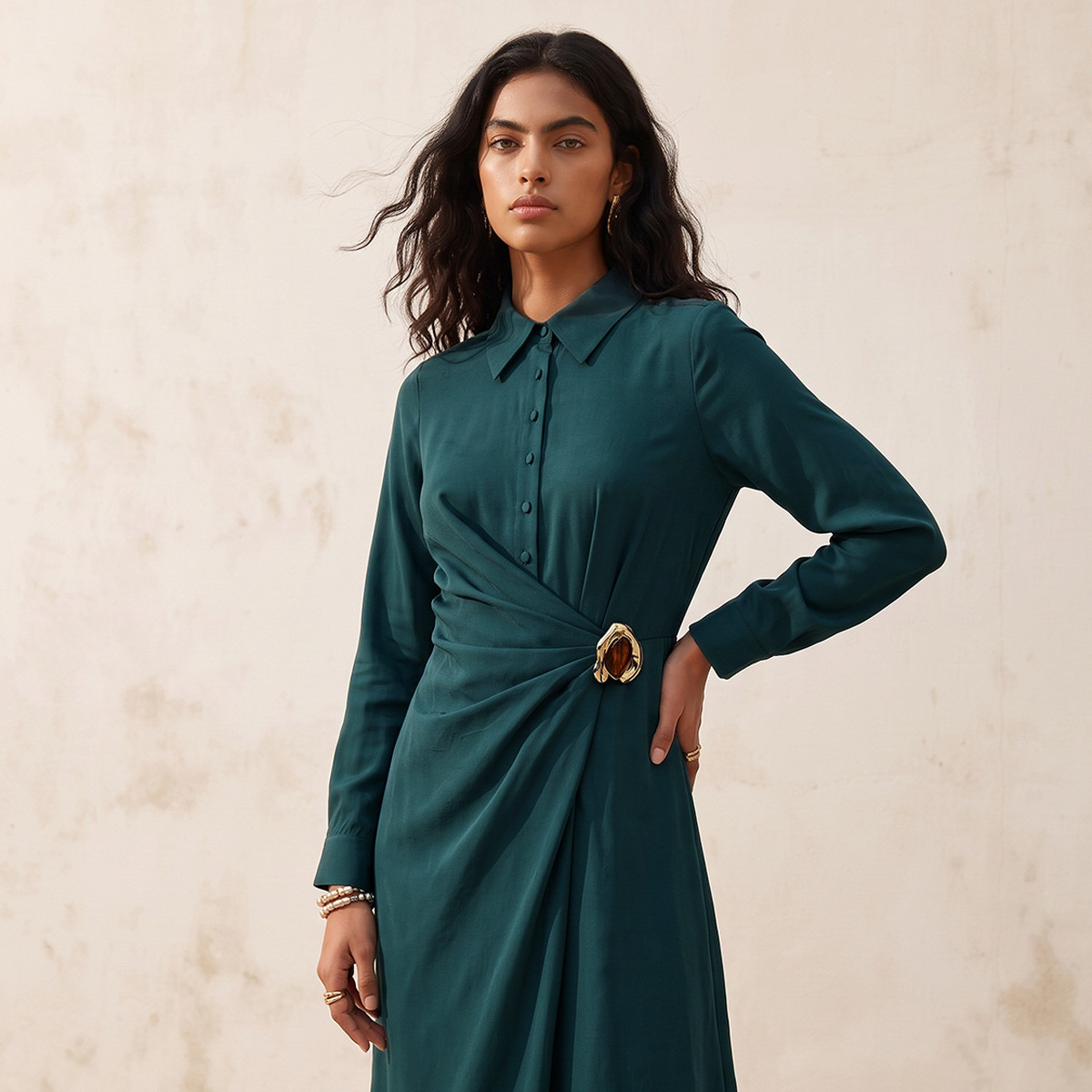 فستان قميص ميدي بكشكشة جانبية من سمارت من سبلاش-women-clothing-dresses-image-4