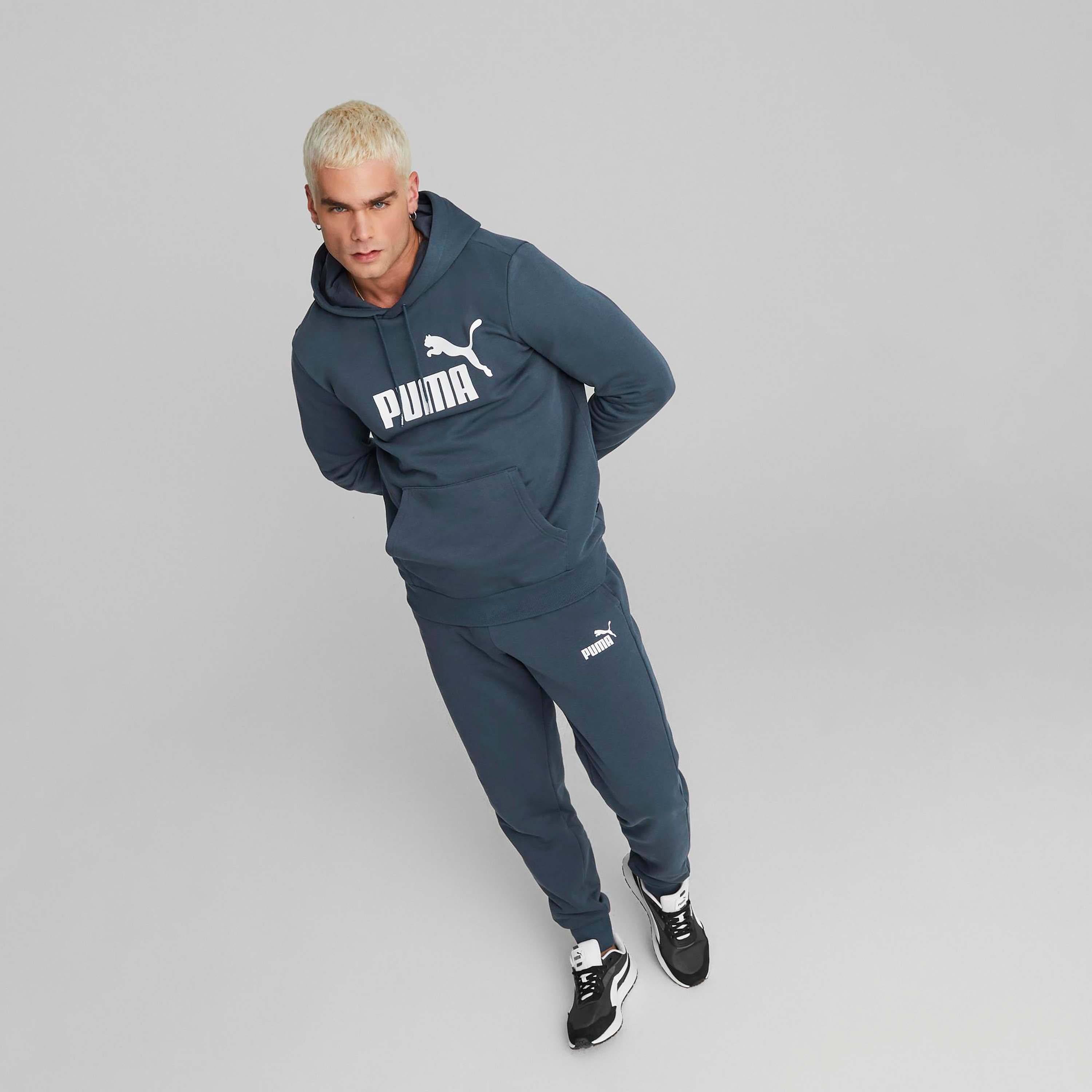 هودي من بوما إسينشال بيج لوجو للرجال 58668761-men-clothing-sportswearandactivewear-hoodiesandsweatshirts-image-2
