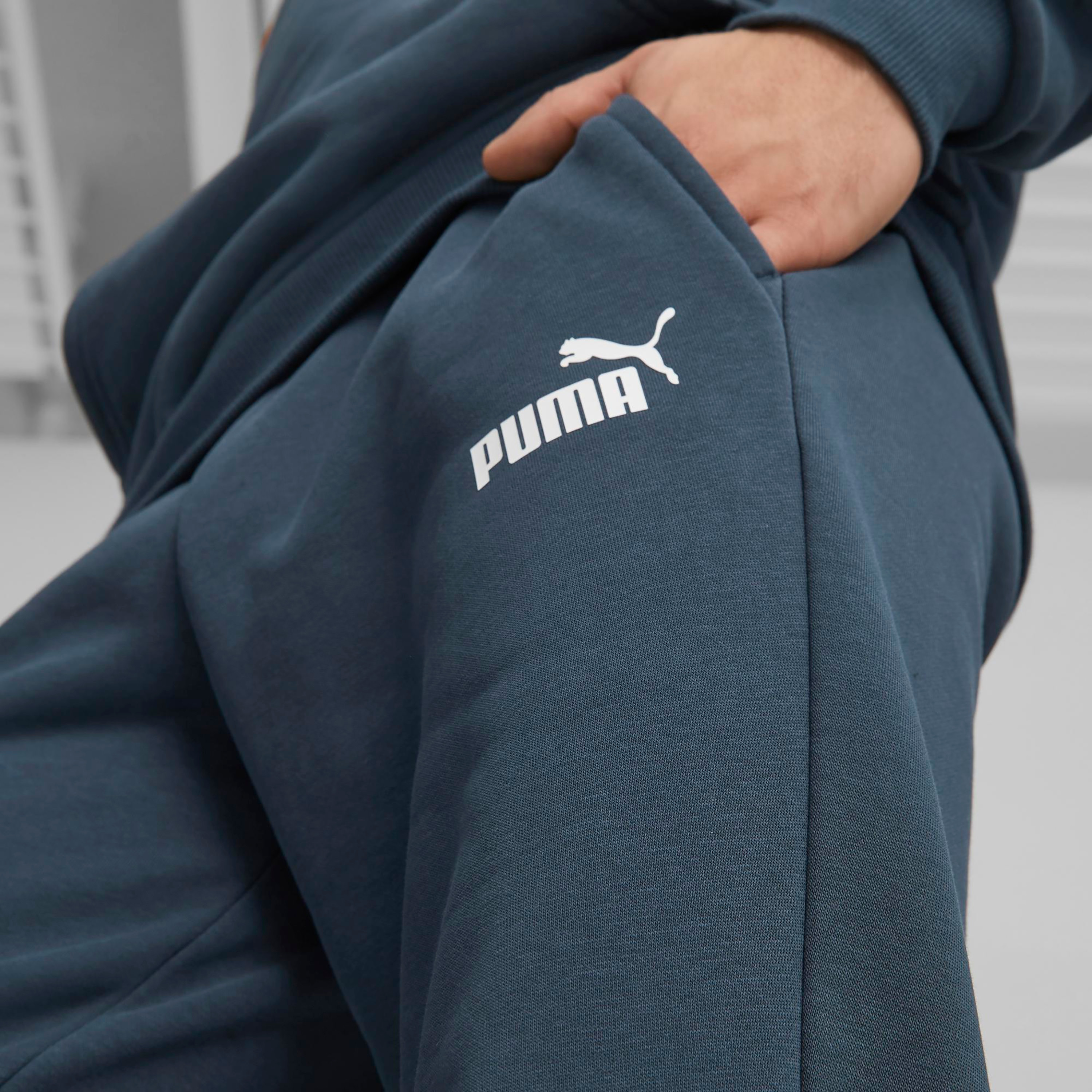 بنطال من بوما إسنشيال لوجو للرجال 58671561-men-clothing-bottoms-joggers-image-3
