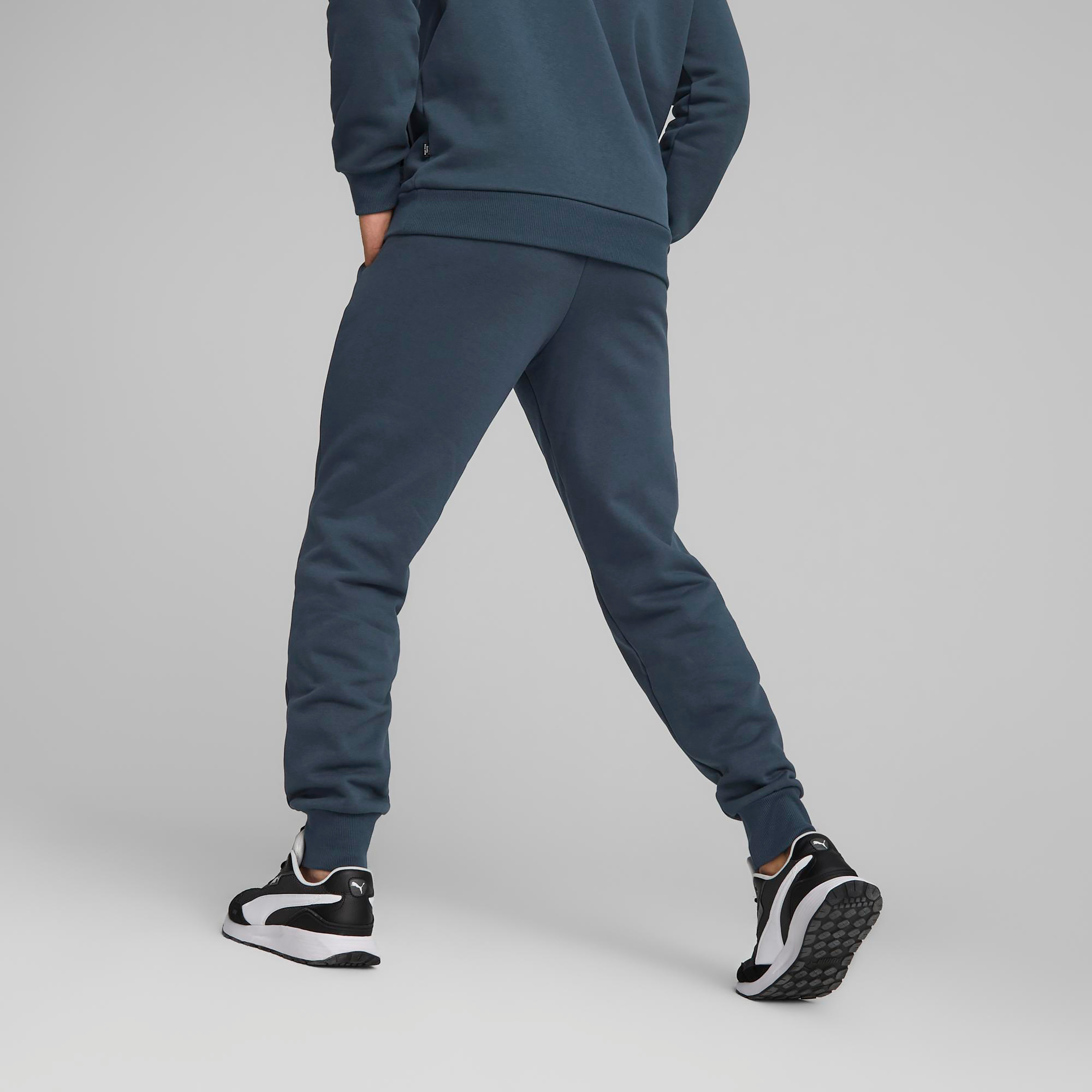 بنطال من بوما إسنشيال لوجو للرجال 58671561-men-clothing-bottoms-joggers-image-4