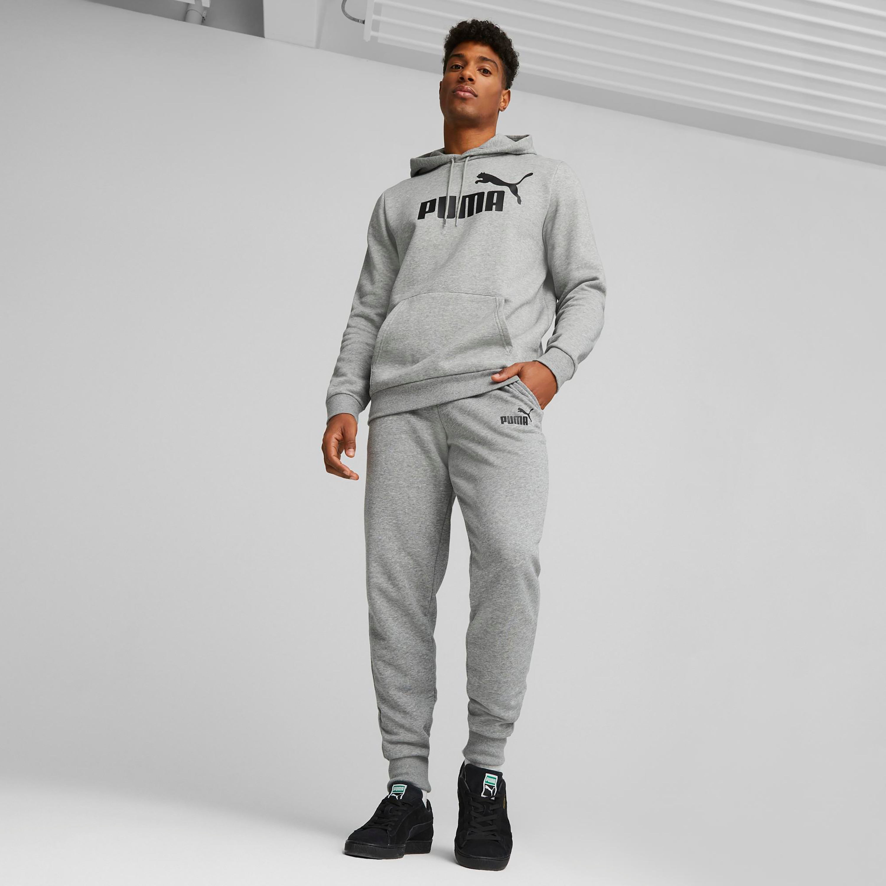 Puma Men's ESS Logo Sweatpants 58671603 | OE-PROMO_CP_OM_B3GET10PER_20241001-image-2