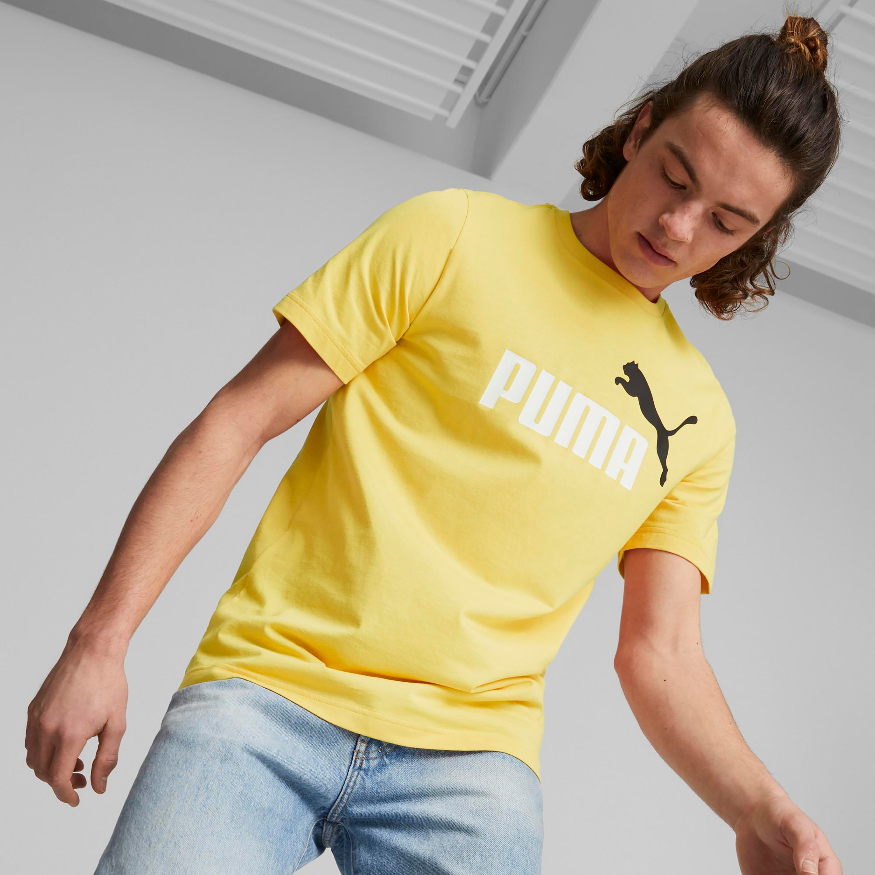 تي شيرت من بوما إسنشيال 2 لوجو للرجال 58675943-men-clothing-sportswearandactivewear-tshirtsandpolos-image-1