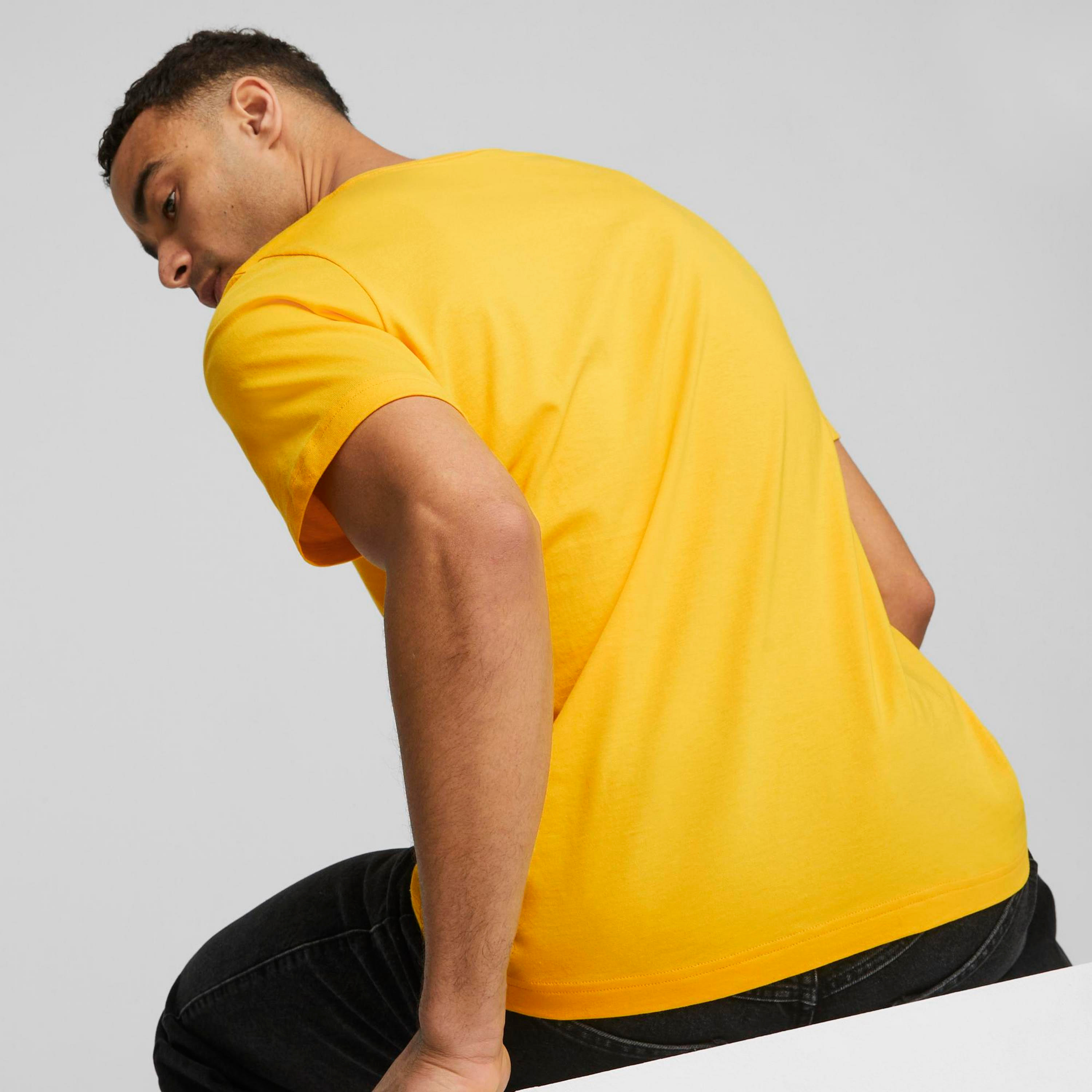 تي شيرت من بوما إسنشيال 2 كول لوجو للرجال | 586759-men-clothing-sportswearandactivewear-tshirtsandpolos-image-9