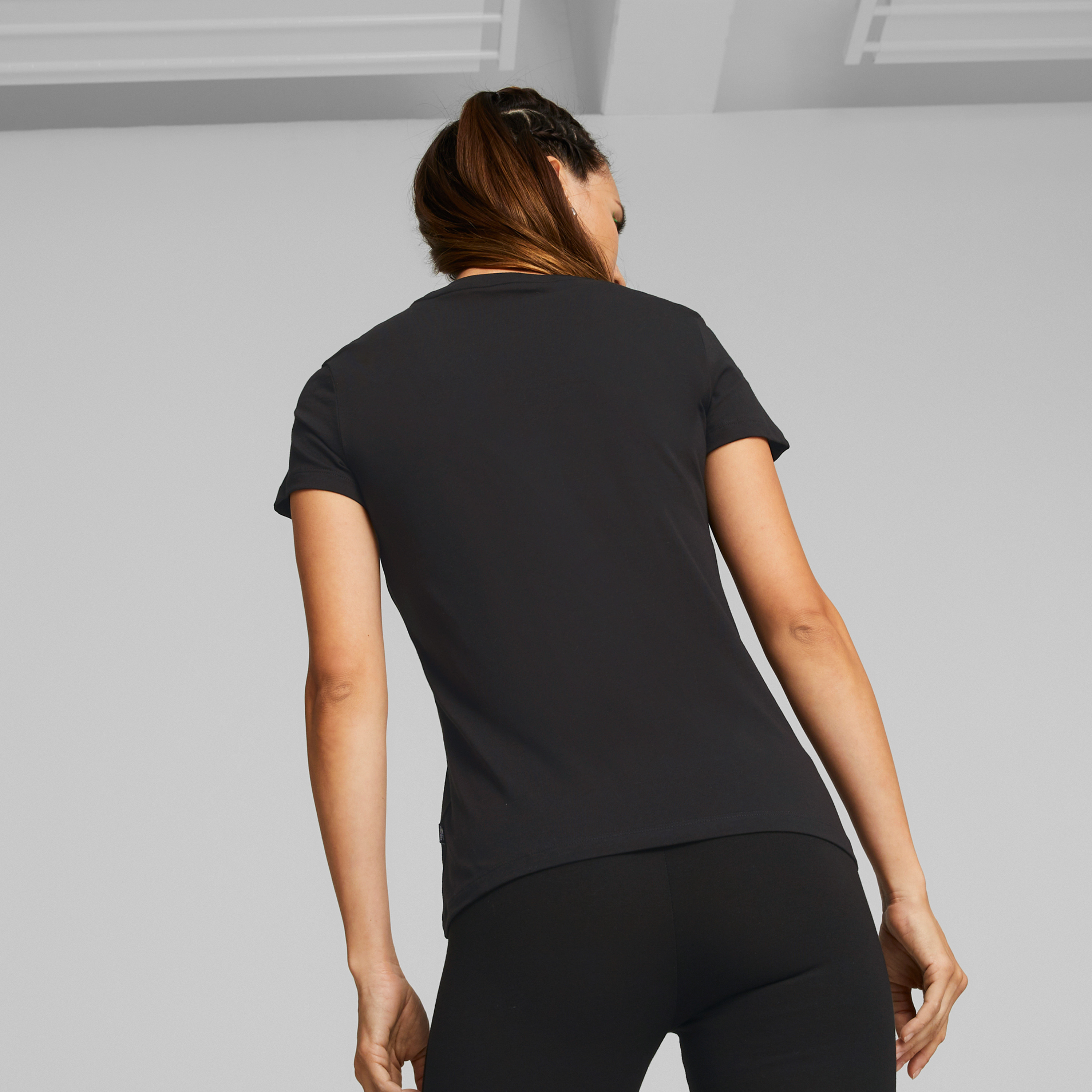 بوما تي شيرت اسينشالز بشعار للنساء 586774 |OE-women-clothing-tshirts-image-7