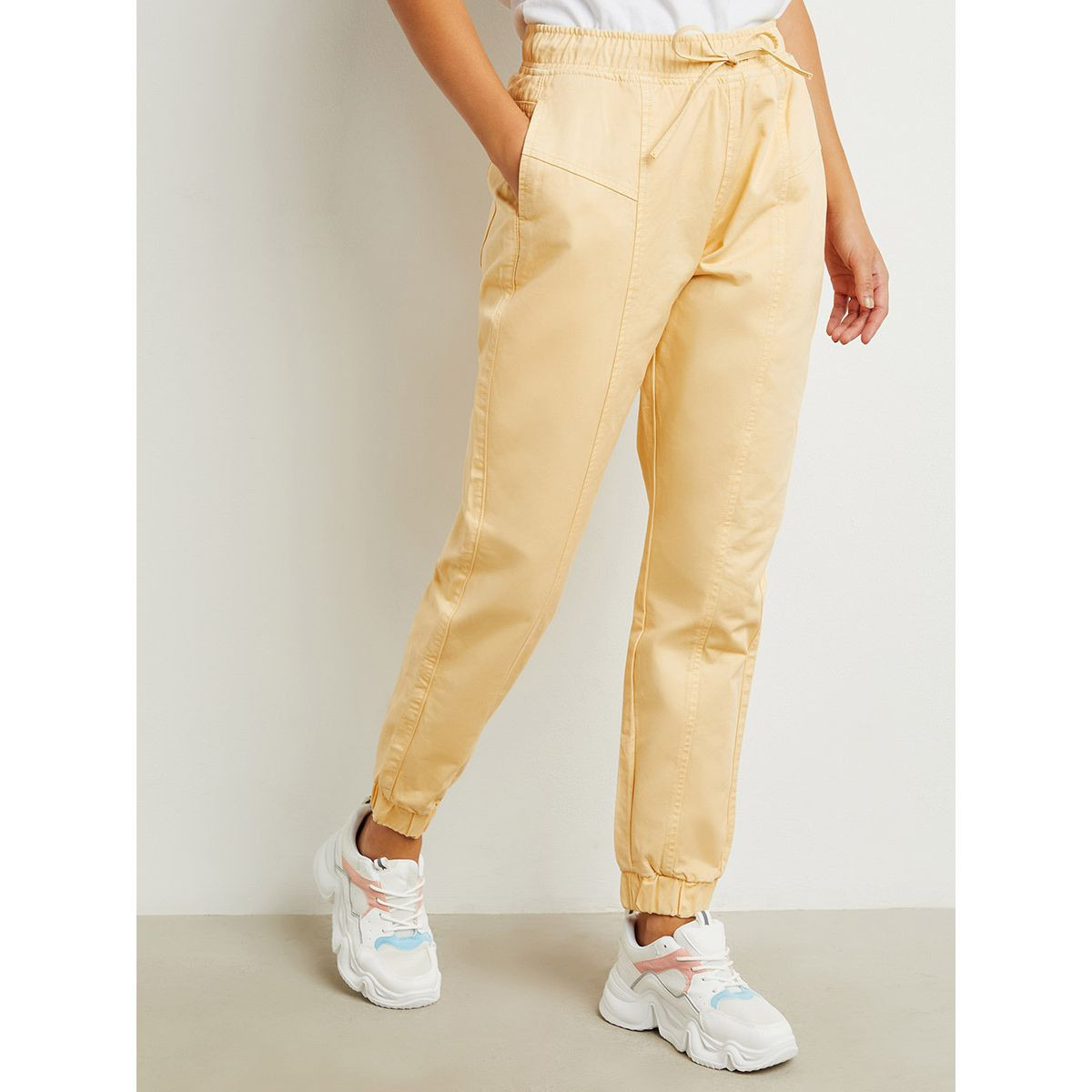 بنطلون رياضي دنيم من ستايلي-women-clothing-bottoms-jeans-image-1