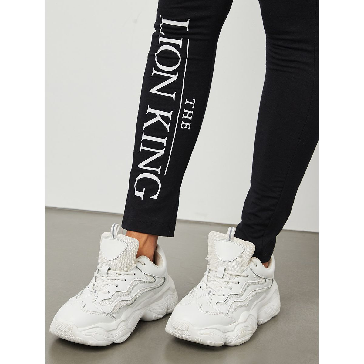 Styli Disney Lion King Graphic Print Legging-women-clothing-bottoms-leggings-image-3