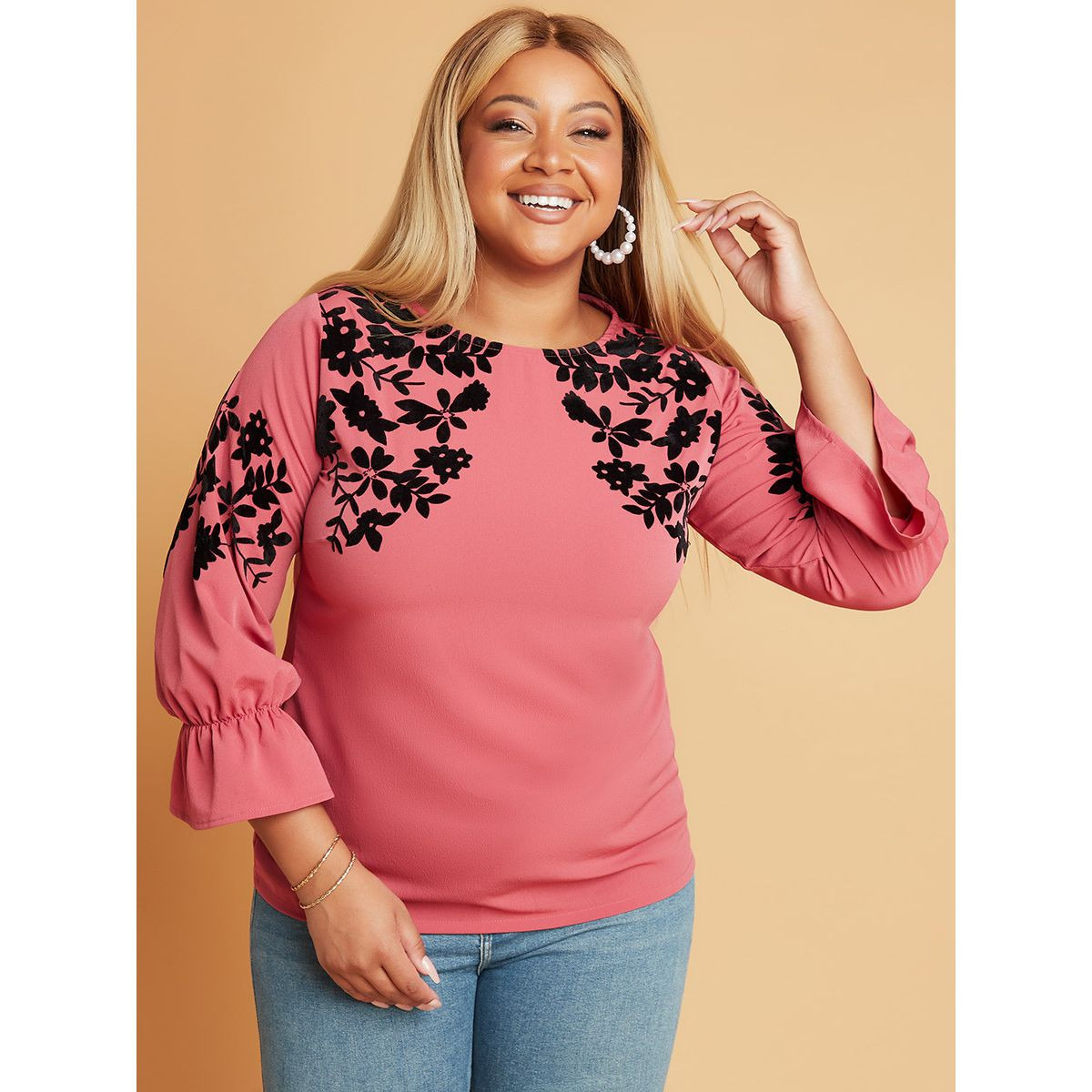 بلوزة مزينة بتطريزات من ستايلي-women-clothing-shirtsandblouses-blouses-image-1