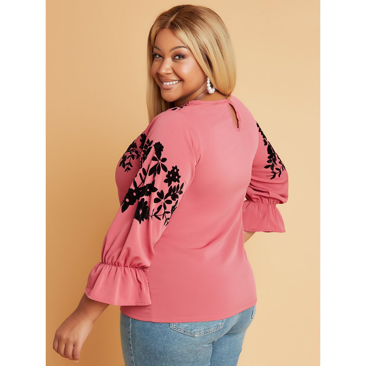 بلوزة مزينة بتطريزات من ستايلي-women-clothing-shirtsandblouses-blouses-image-4