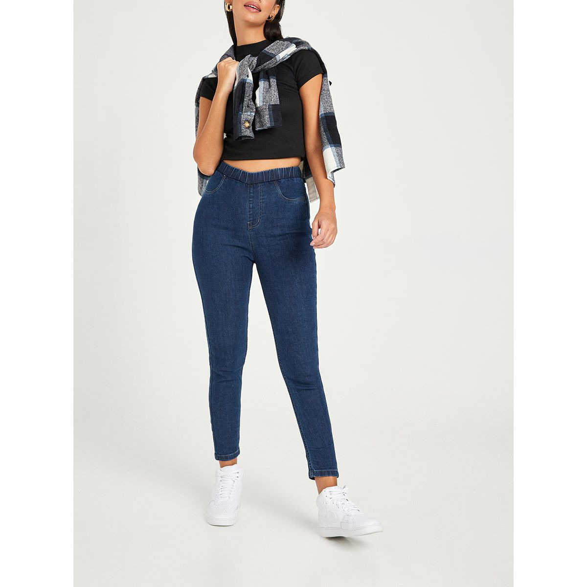 جيغنز بقصة سكيني وخصر عالي من ستايلي-women-clothing-bottoms-jeans-image-1