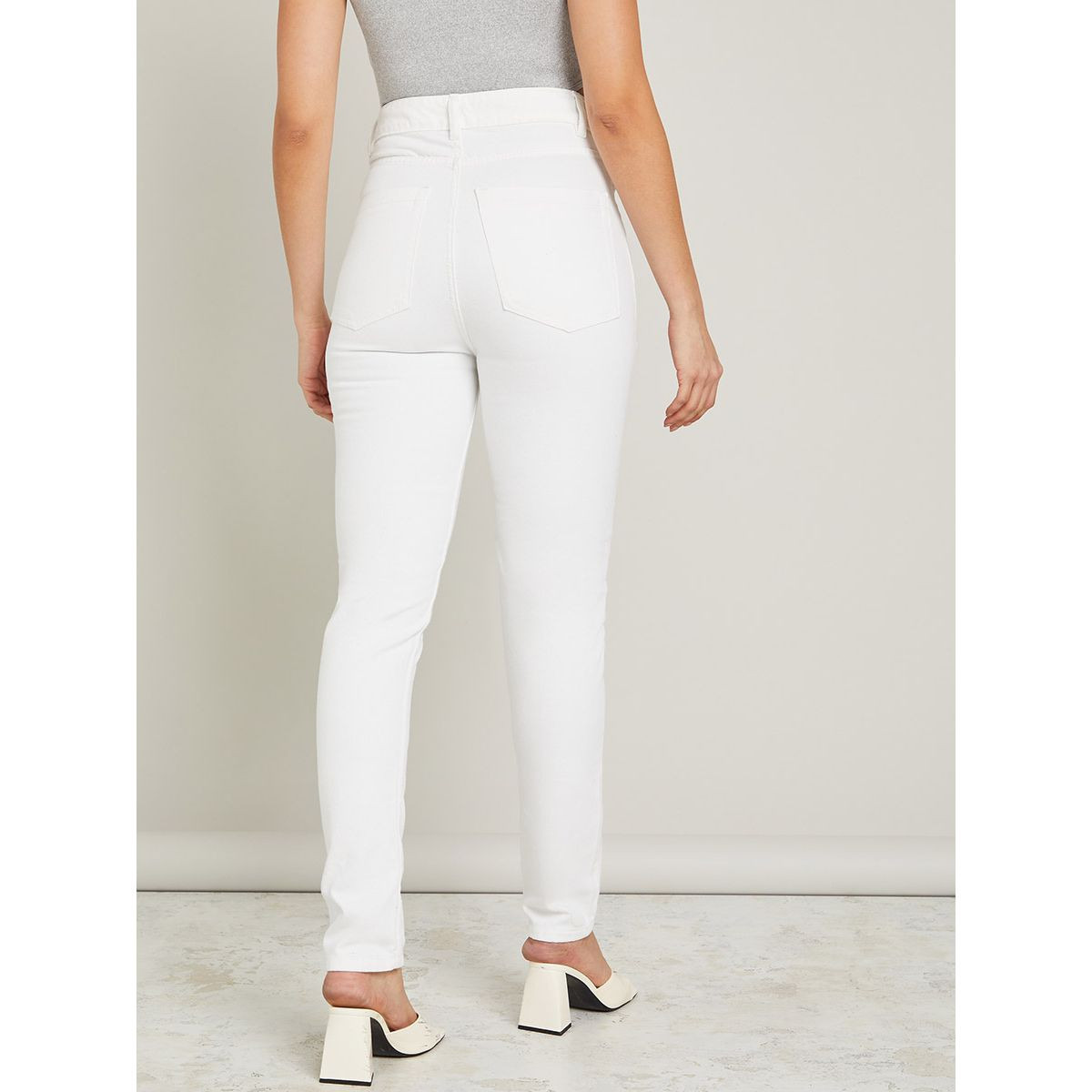 جينز بخصر عالي-women-clothing-bottoms-jeans-image-4
