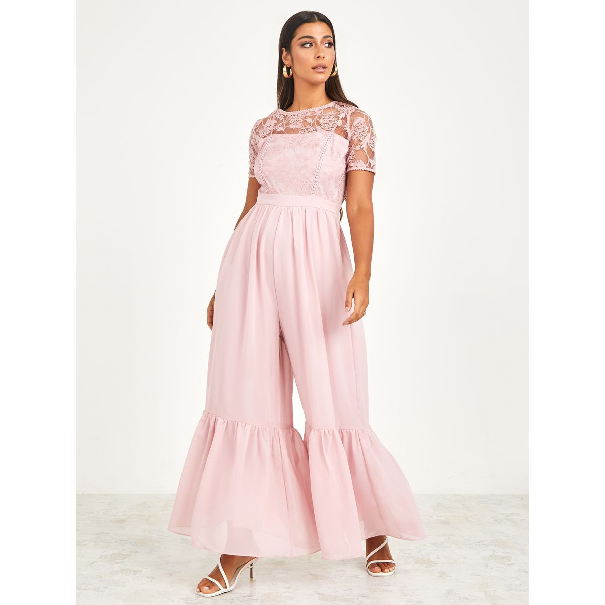 جمبسوت بقصة واسعة وتداخلات دانتيل-women-clothing-jumpsuits-image-1