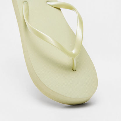 Solid Slip-On Flatform Slippers