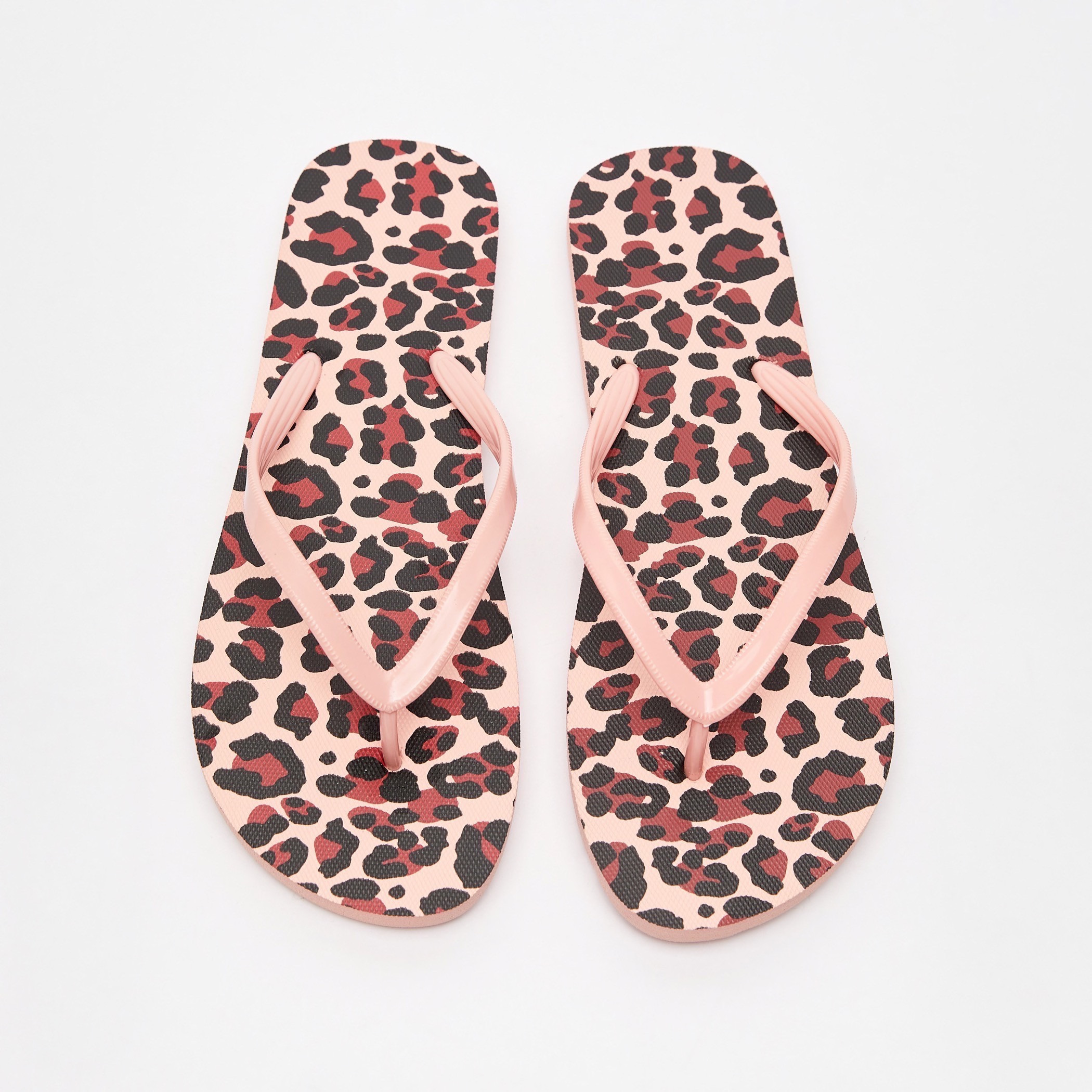 شبشب بإصبع سهل الارتداء بطبعات فهد-women-shoes-flipflopsandslides-image-1