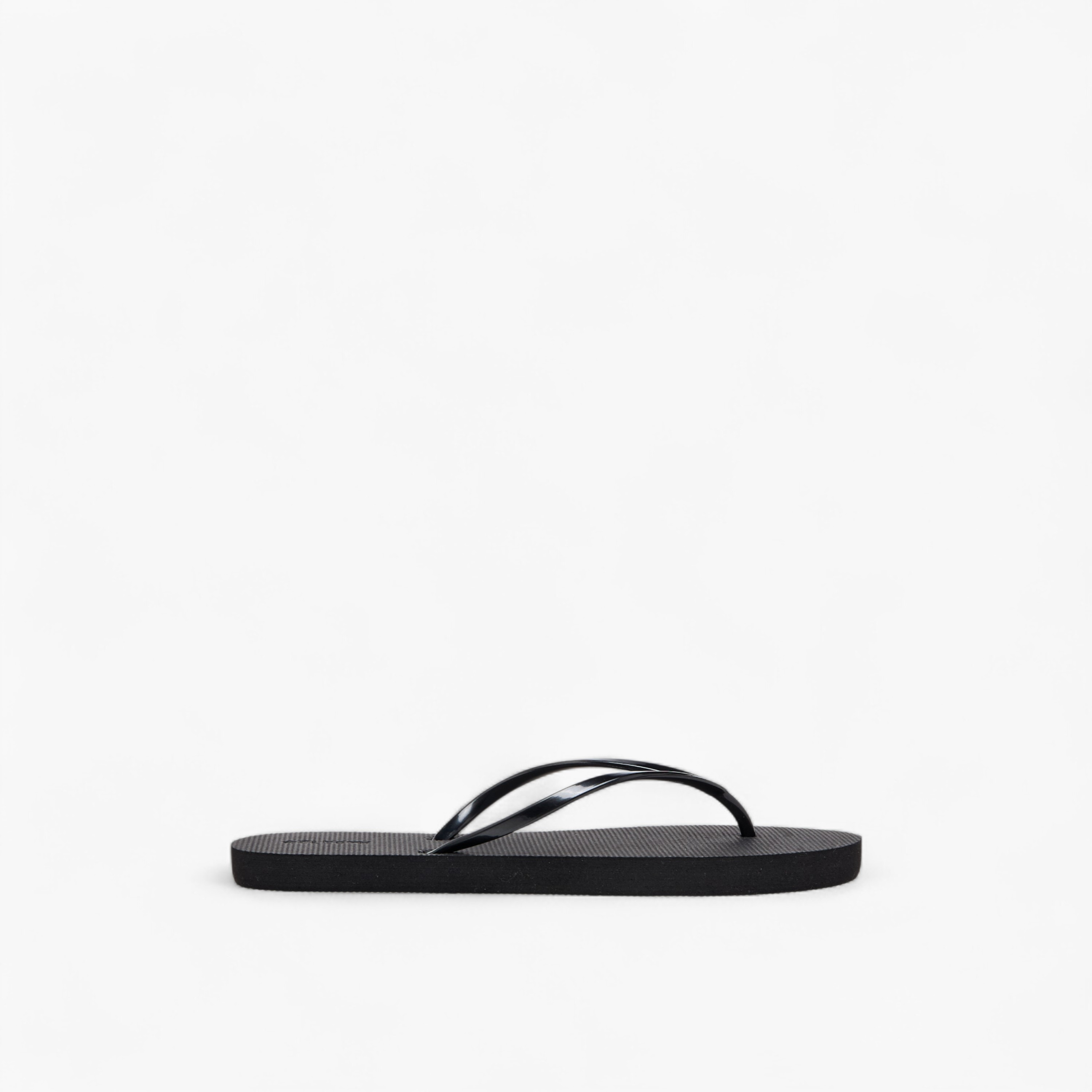شبشب إصبع للنساء من سيليست-women-shoes-flipflopsandslides-image-2