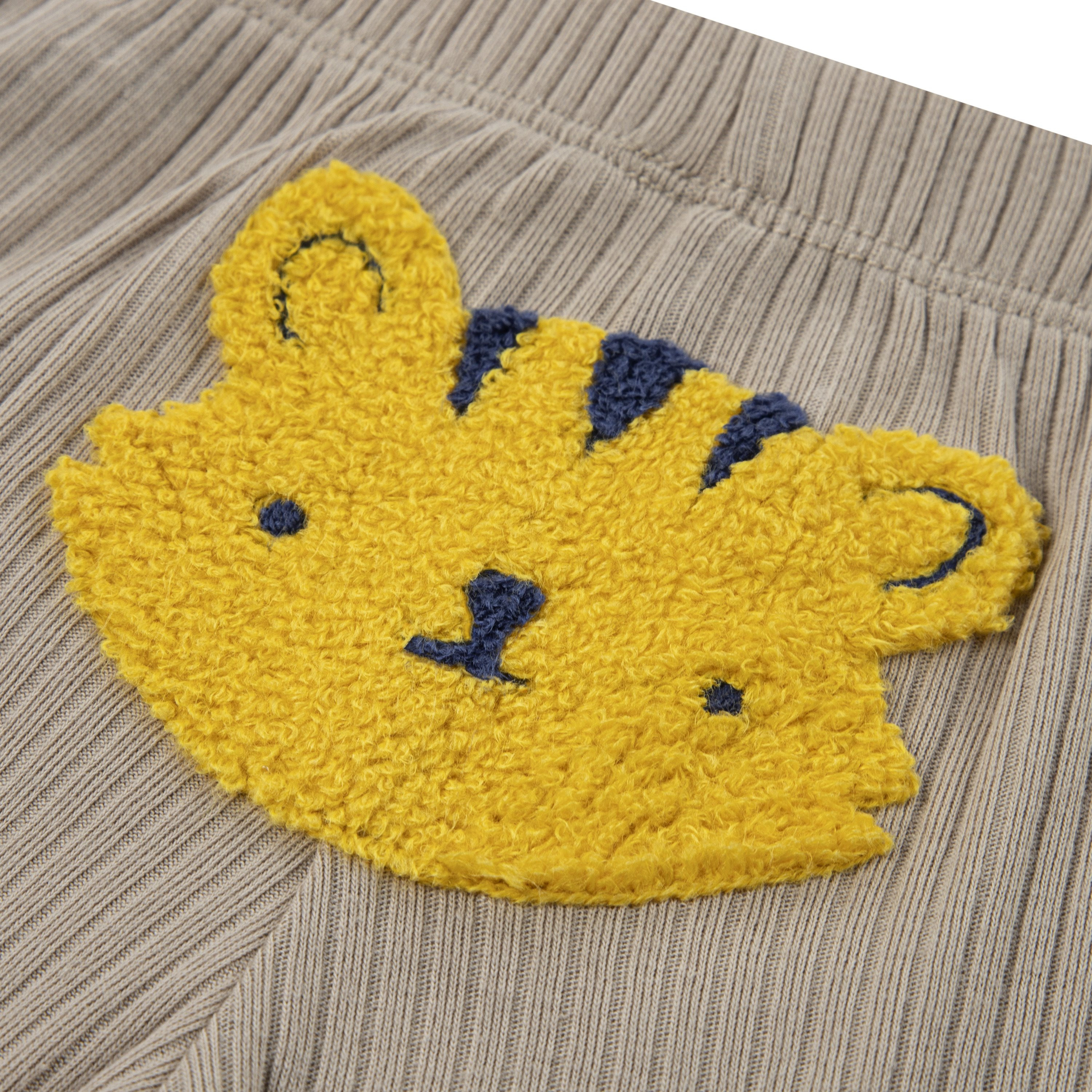 طقم بودي سوت بأكمام طويلة وبطبعات زهور، وبلوزة مع بنطال ركض من هاجيز-baby-boys-clothing-setsandcoords-image-5
