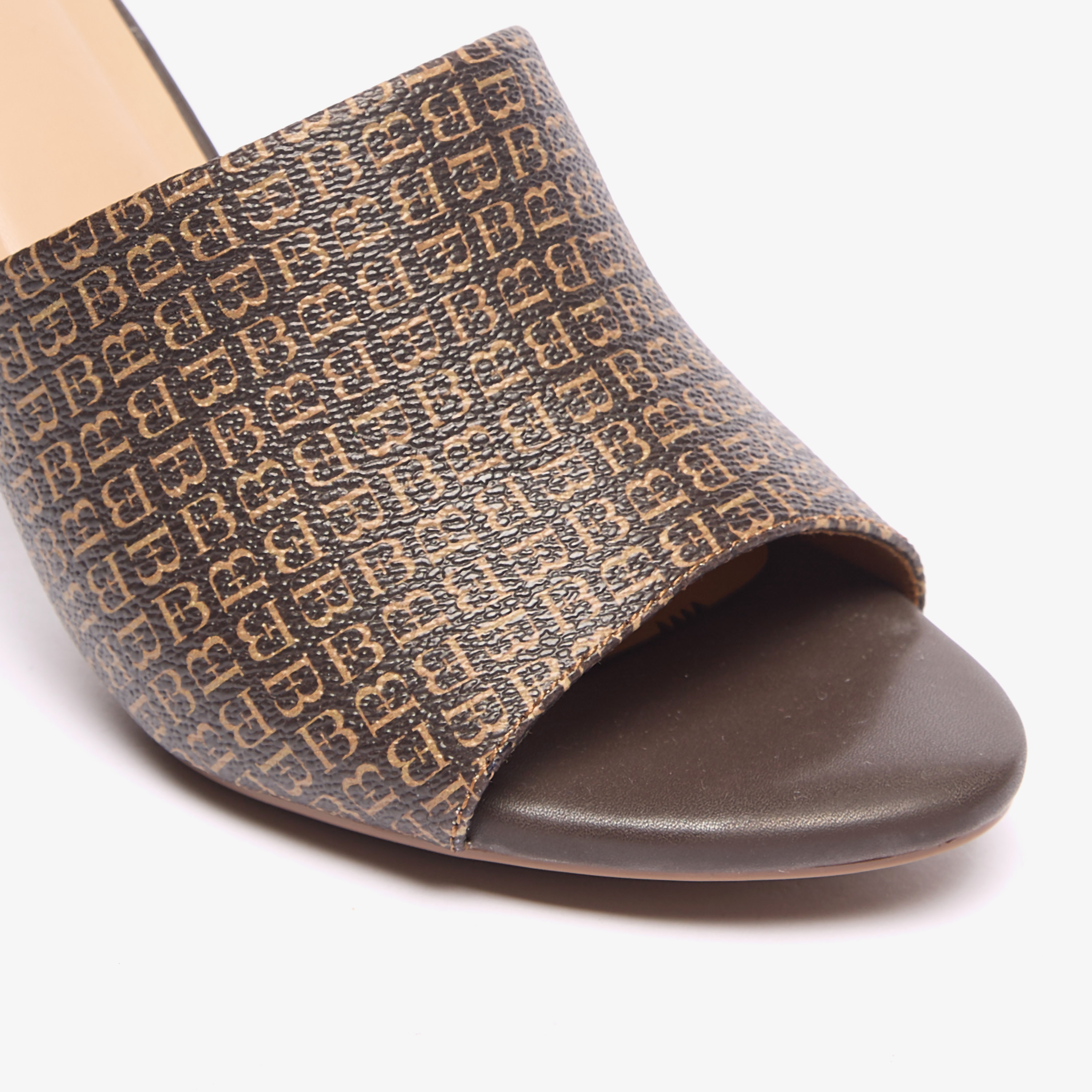 صندل سهل الارتداء بكعب عريض مونوجرام من فلورا بيلا-women-shoes-sandals-heeled-image-5