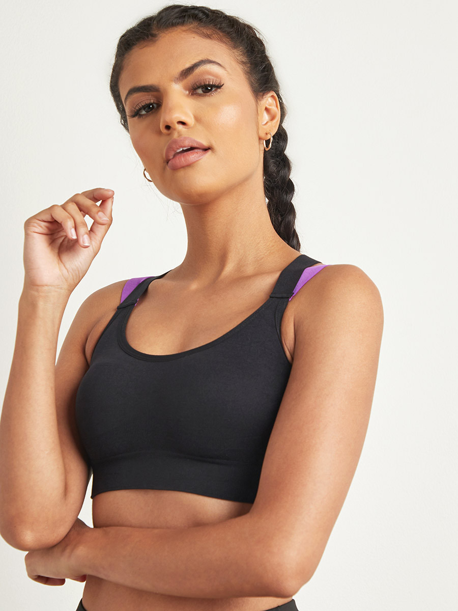 صدرية رياضية بتفاصيل خلفية من ستايلي-women-clothing-sportswearandactivewear-sportsbras-image-1