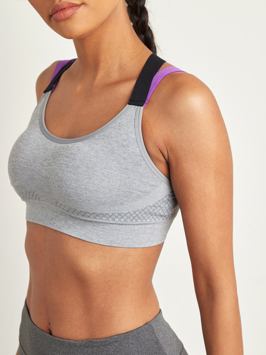 صدرية رياضية بتفاصيل خلفية من ستايلي-women-clothing-sportswearandactivewear-sportsbras-image-5