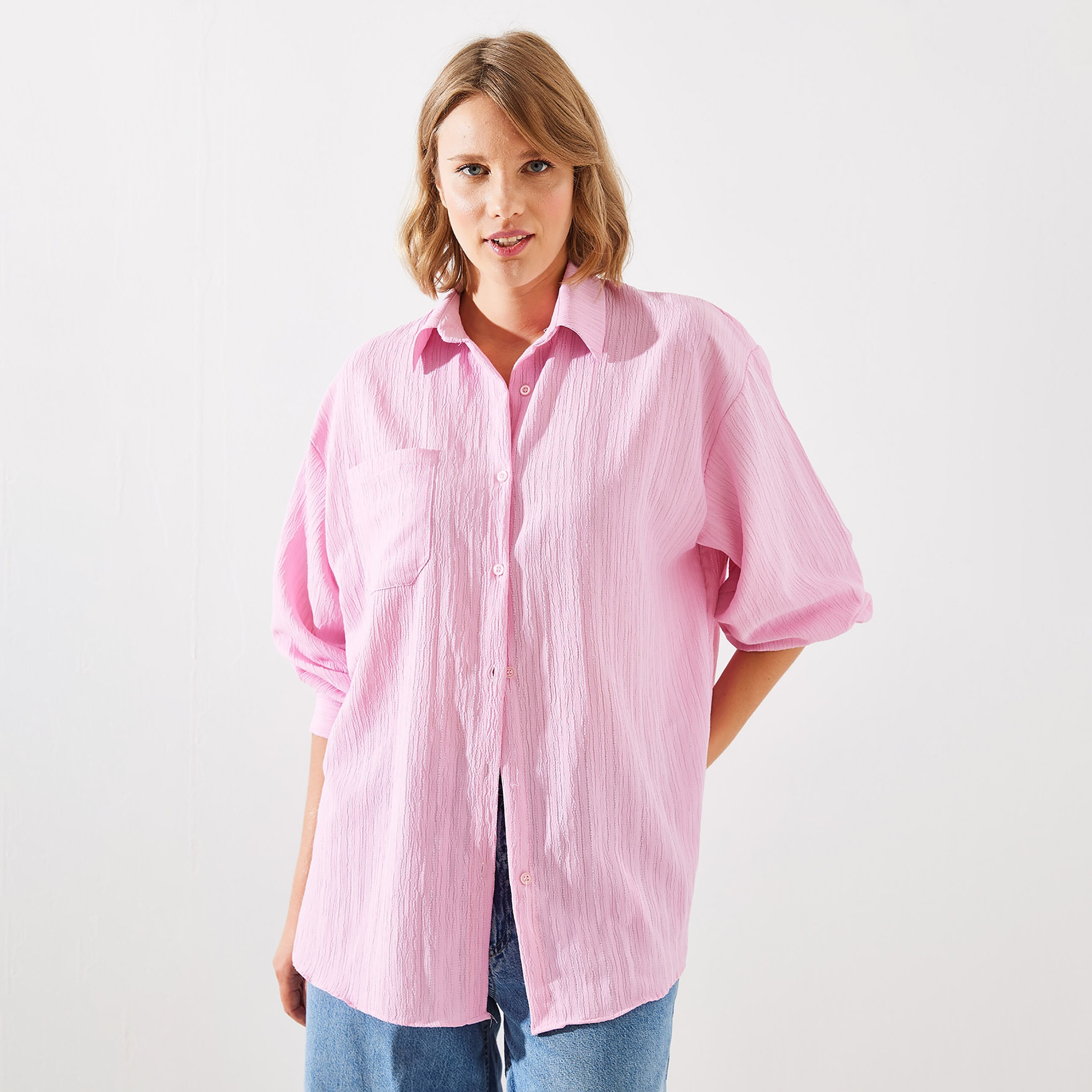 قميص الوردي النسائي ذو الياقة المزخرفة والأكمام المنسدلة من بيانكو لوتشي-women-clothing-shirtsandblouses-shirts-image-1