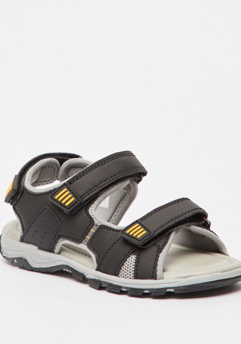 Mister Duchini Solid Sandals with Backstrap and Hook and Loop Closure-Boy%27s Sandals-image-1