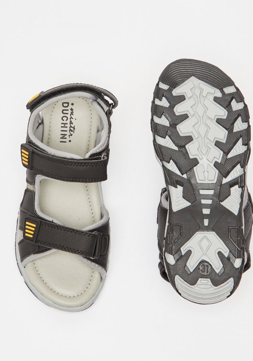 Mister Duchini Solid Sandals with Backstrap and Hook and Loop Closure-Boy%27s Sandals-image-4
