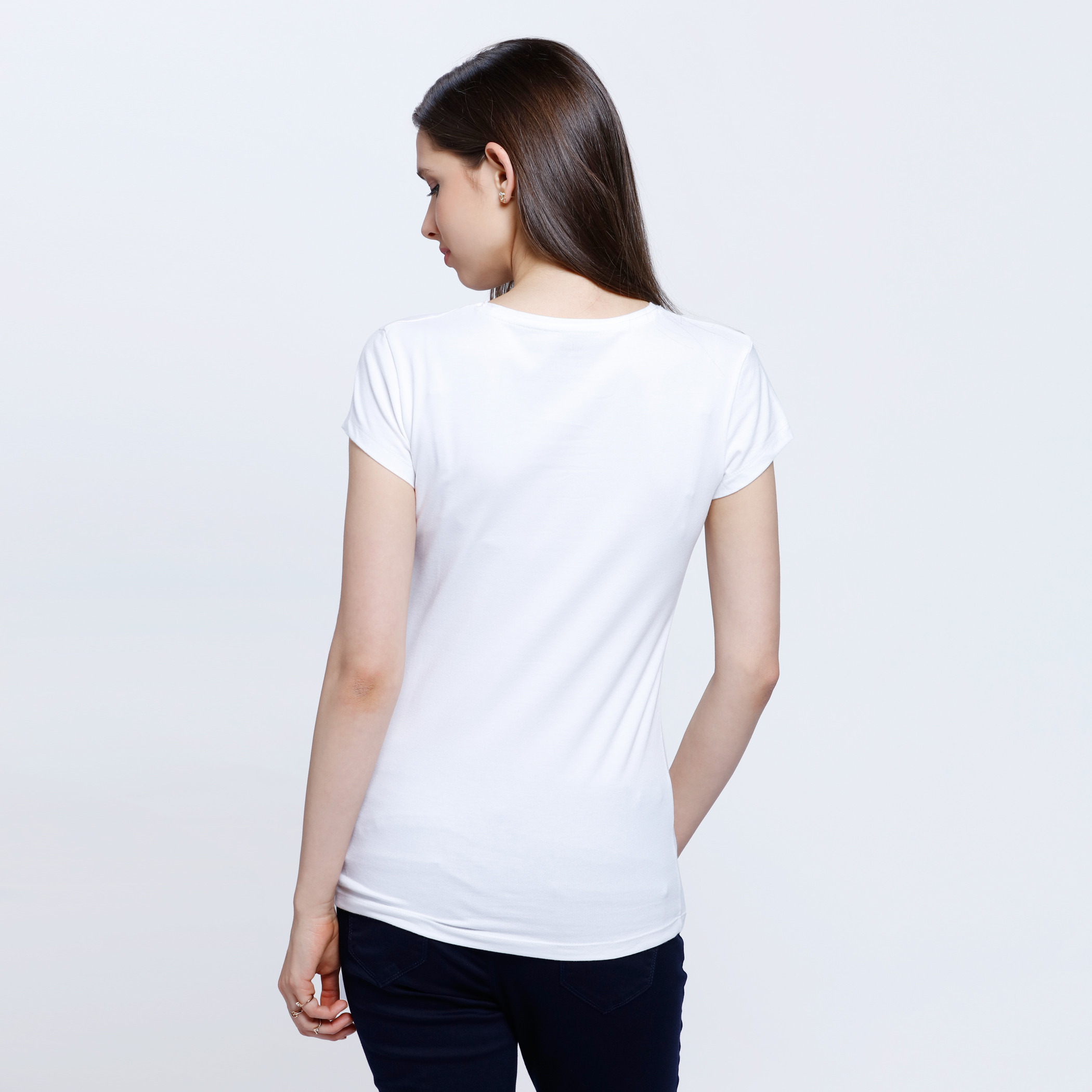 Round neck t shirts for deals womens