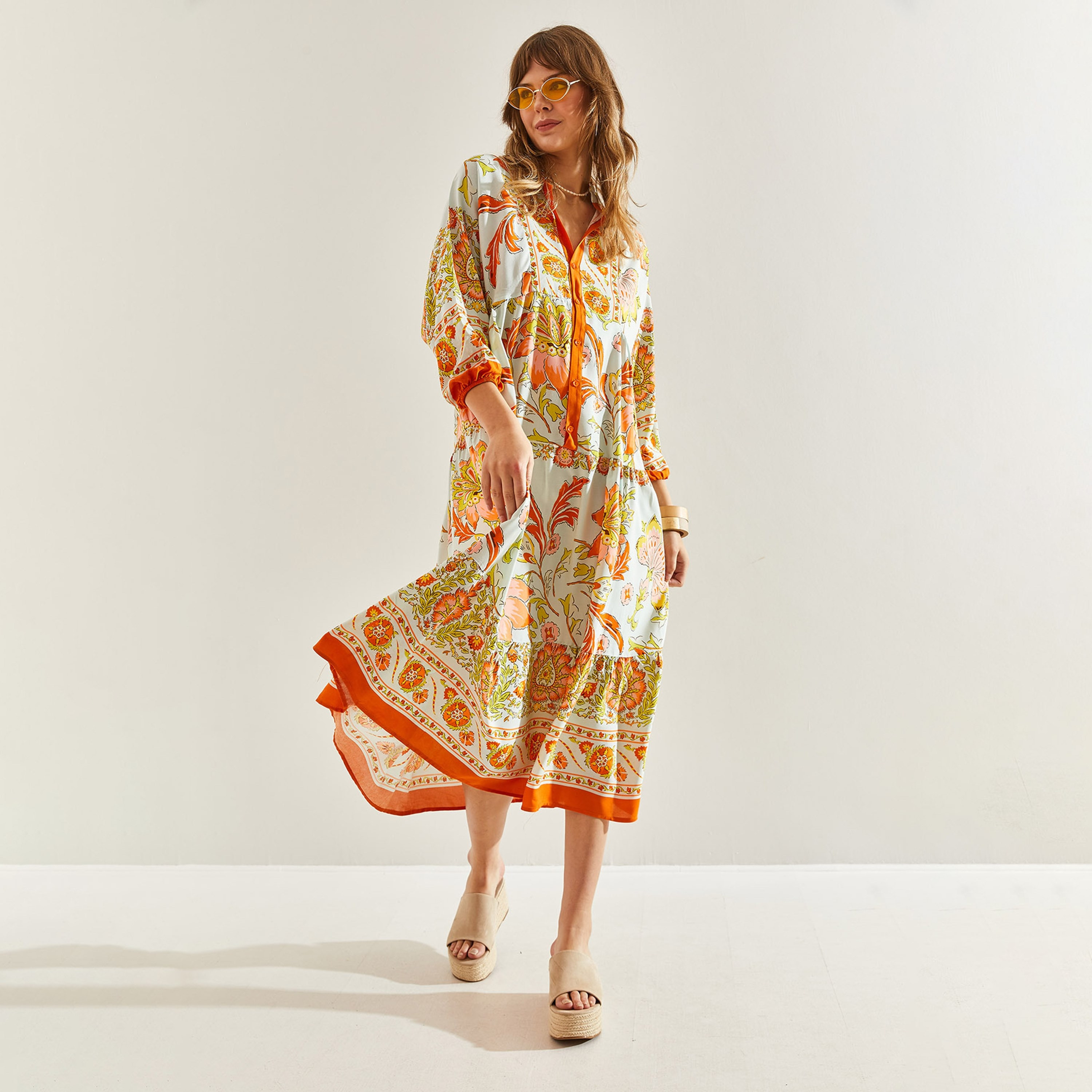 فستان متوسط الطول بأكمام مرنة وطبعة زهور من الماندرين للنساء من بيانكو لوتشي-women-clothing-dresses-image-6
