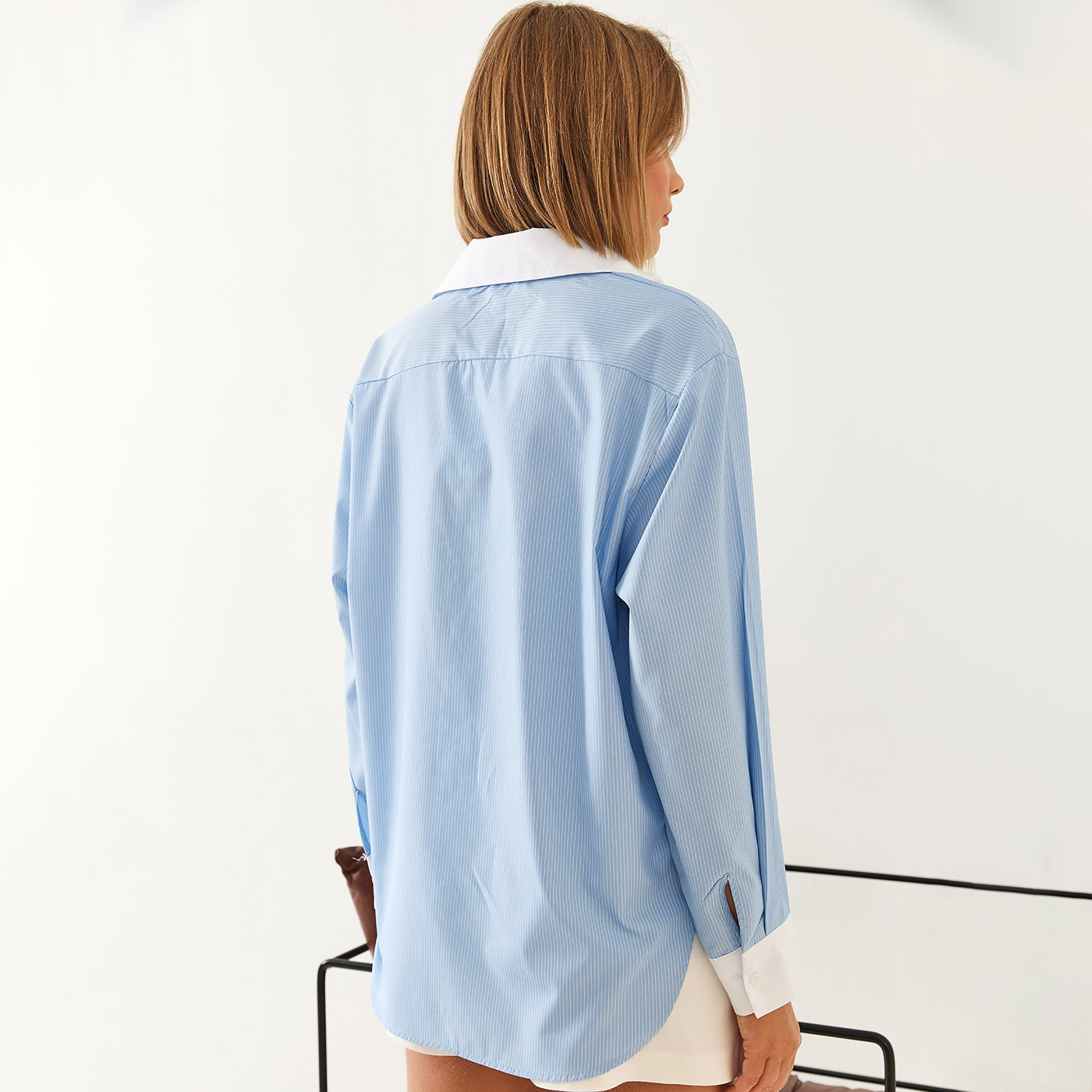 قميص نسائي أزرق مخطط بياقة من بيانكو لوتشي-women-clothing-shirtsandblouses-shirts-image-3