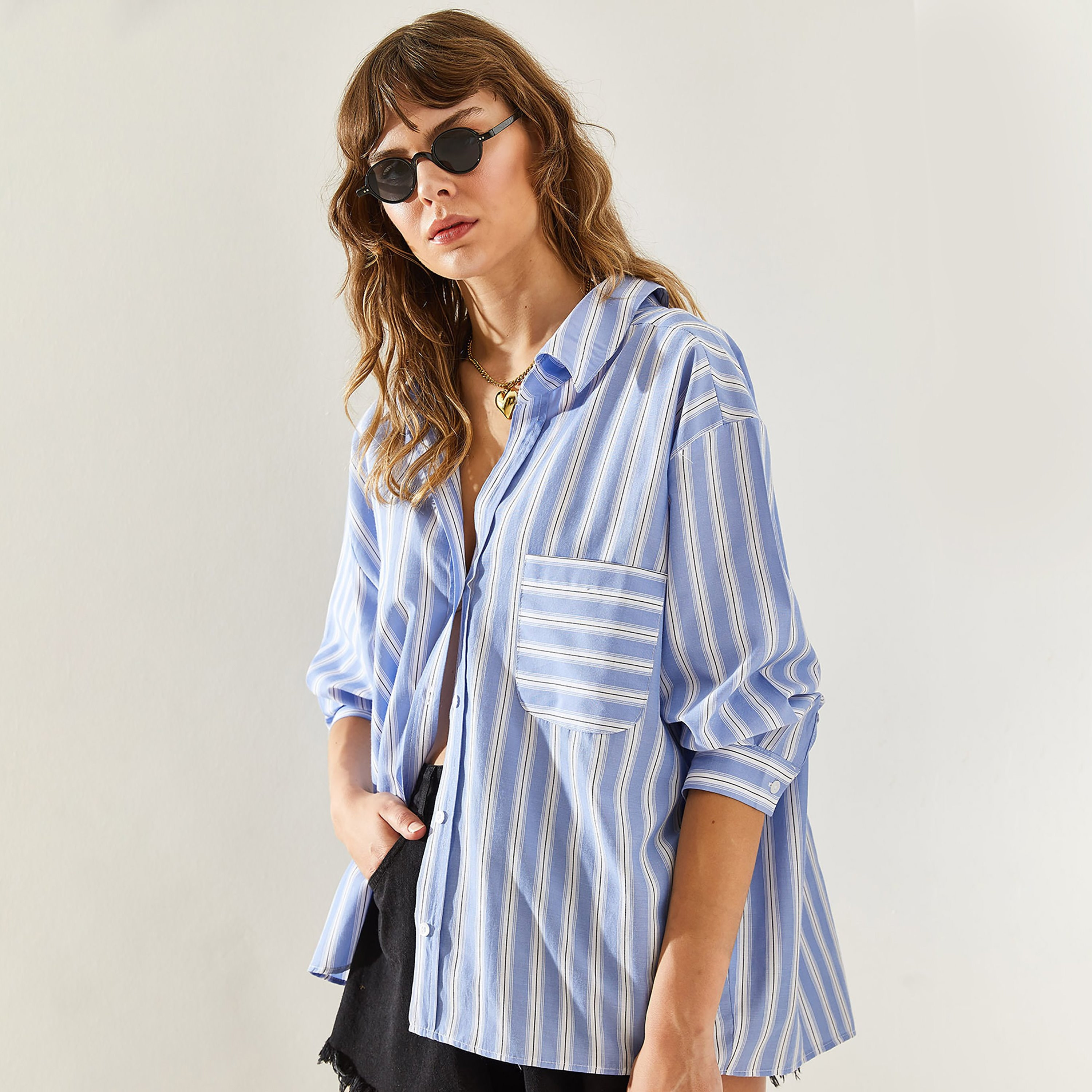 قميص نسائي أزرق مخطط بأكمام منسدلة وياقة من بيانكو لوتشي-women-clothing-shirtsandblouses-shirts-image-2