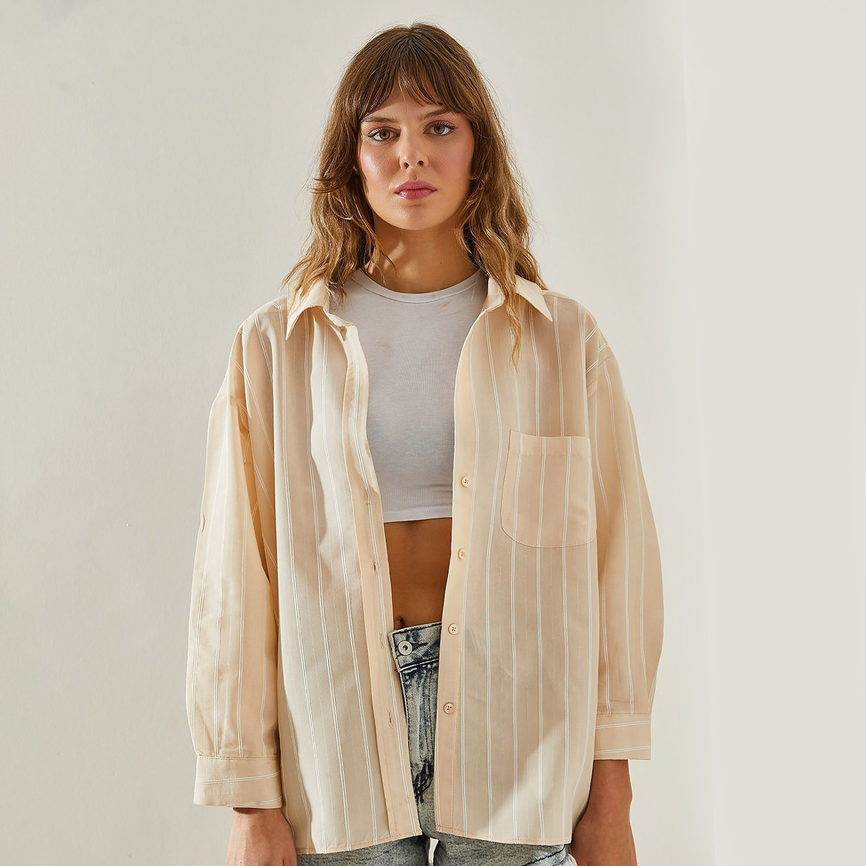 قميص نسائي مخطط بياقة وأكمام منسدلة باللون البيج من بيانكو لوتشي-women-clothing-shirtsandblouses-shirts-image-1