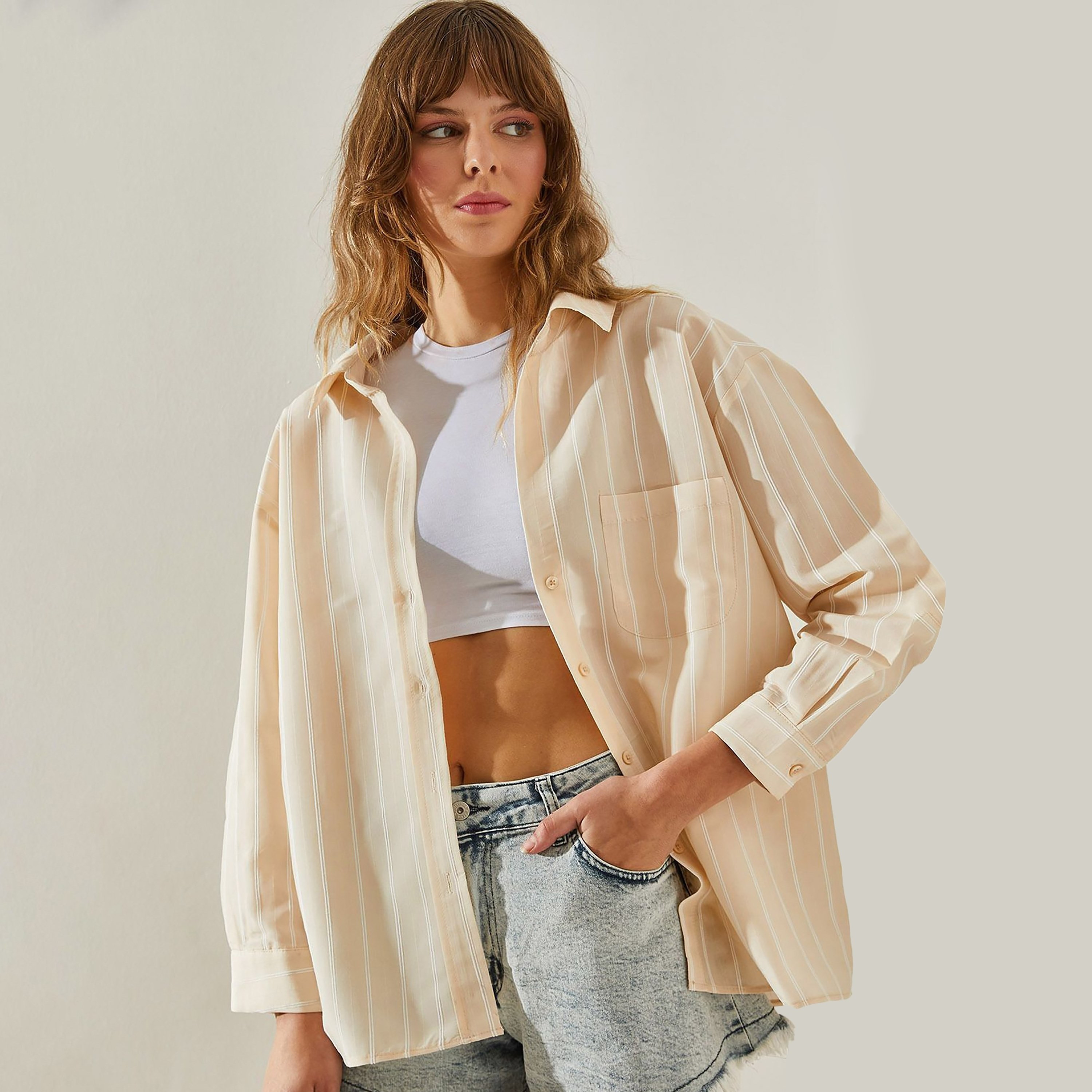 قميص نسائي مخطط بياقة وأكمام منسدلة باللون البيج من بيانكو لوتشي-women-clothing-shirtsandblouses-shirts-image-2
