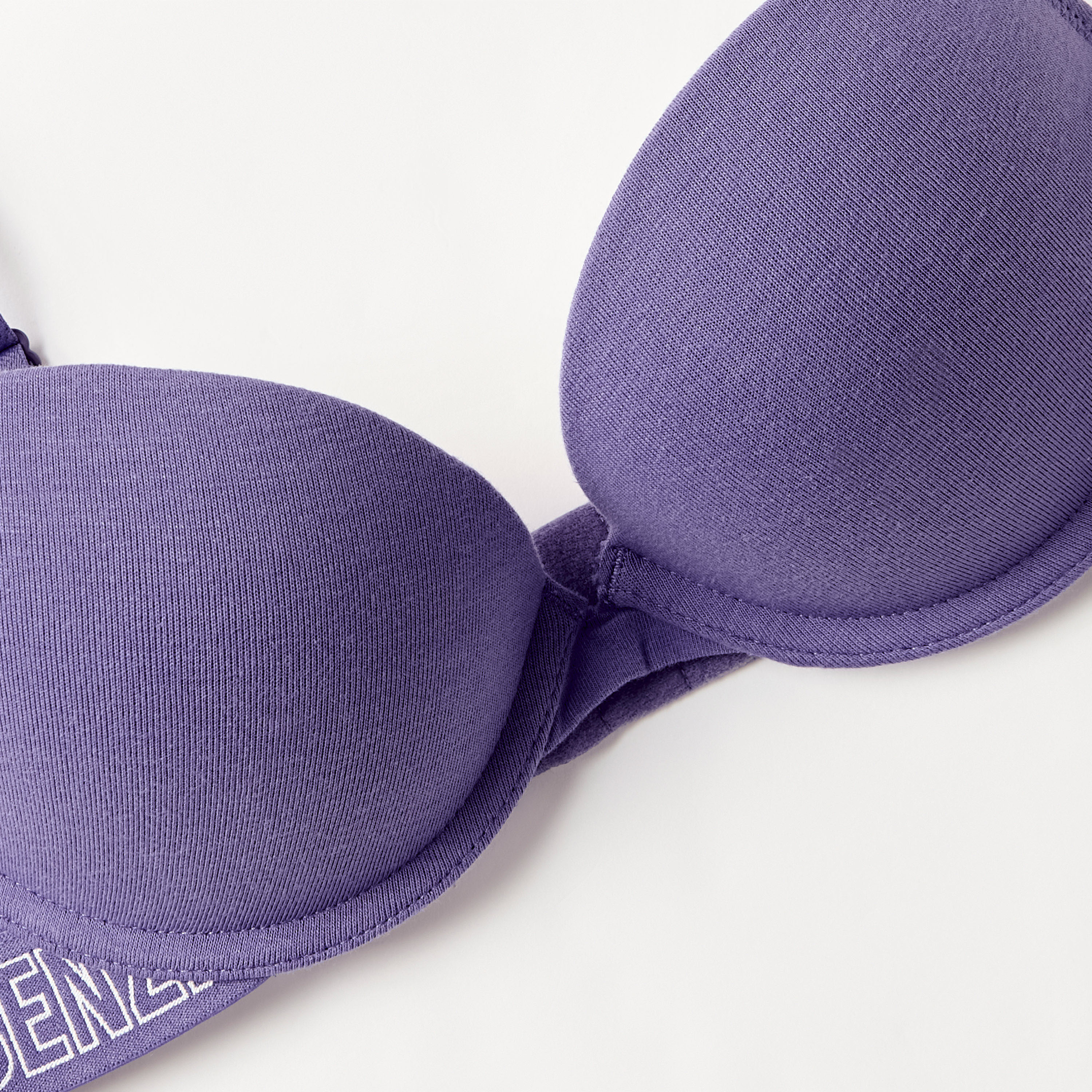 Buy Women's La Senza Solid Plunge Bra with Hook and Eye
