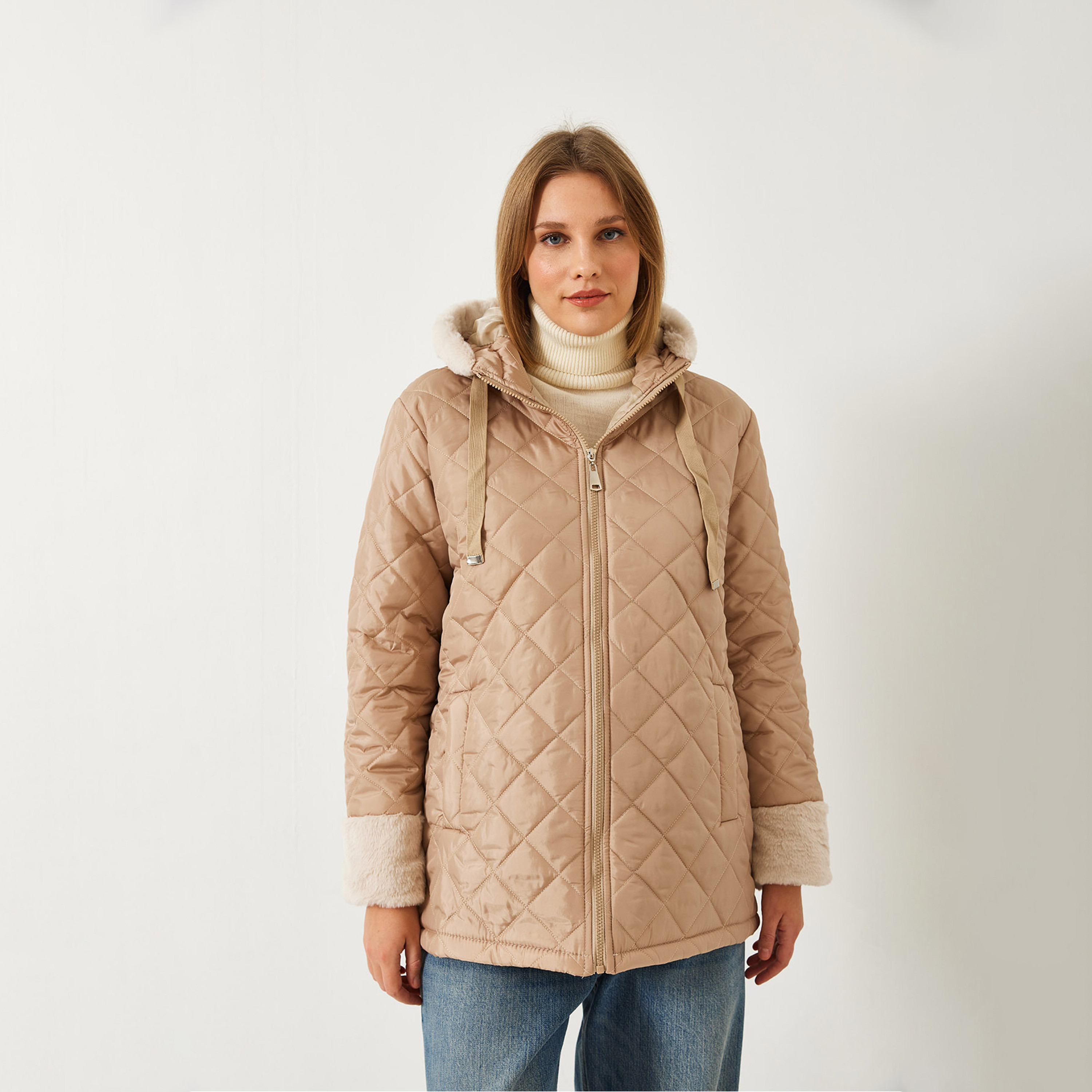 جاكيت مبطن بقلنسوة نسائي باللون البيج من بيانكو لوتشي-women-clothing-coatsandjackets-jackets-image-6