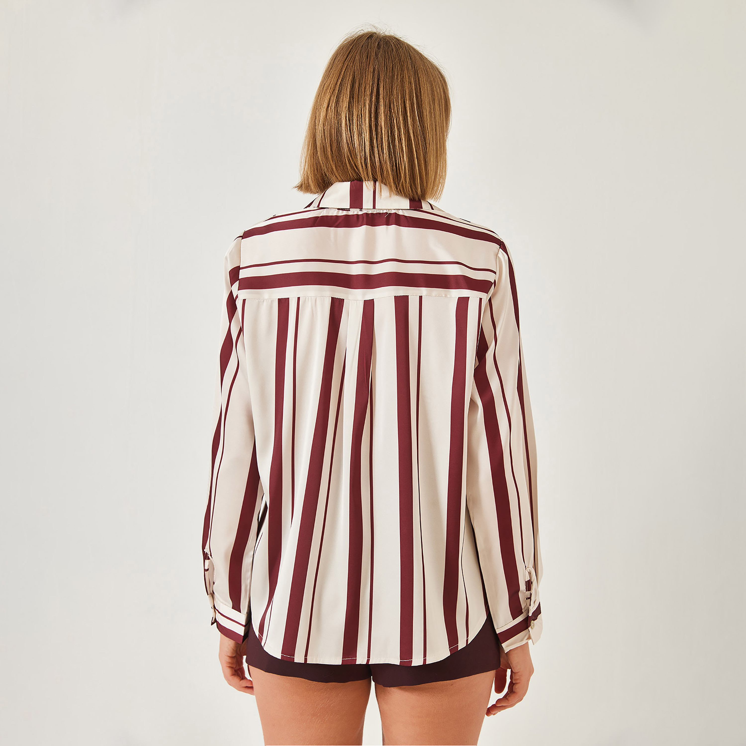 قميص نسائي قطني بياقة ومخطط باللون الكريمي من بيانكو لوتشي-women-clothing-shirtsandblouses-shirts-image-3