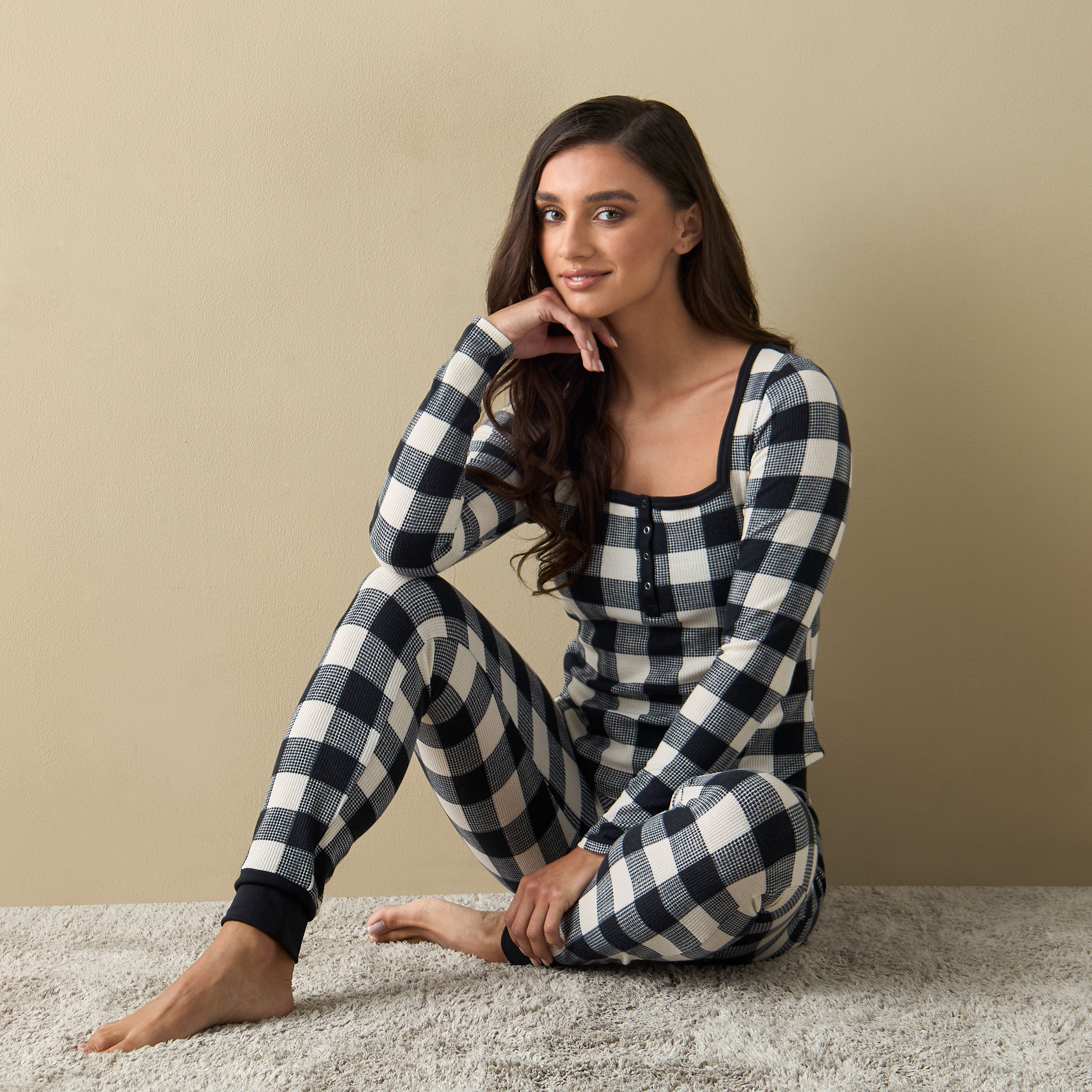 بلوزة كاروهات بياقة مربعة وأكمام طويلة من لاسنزا-women-clothing-nightwear-pyjamas-tops-image-6