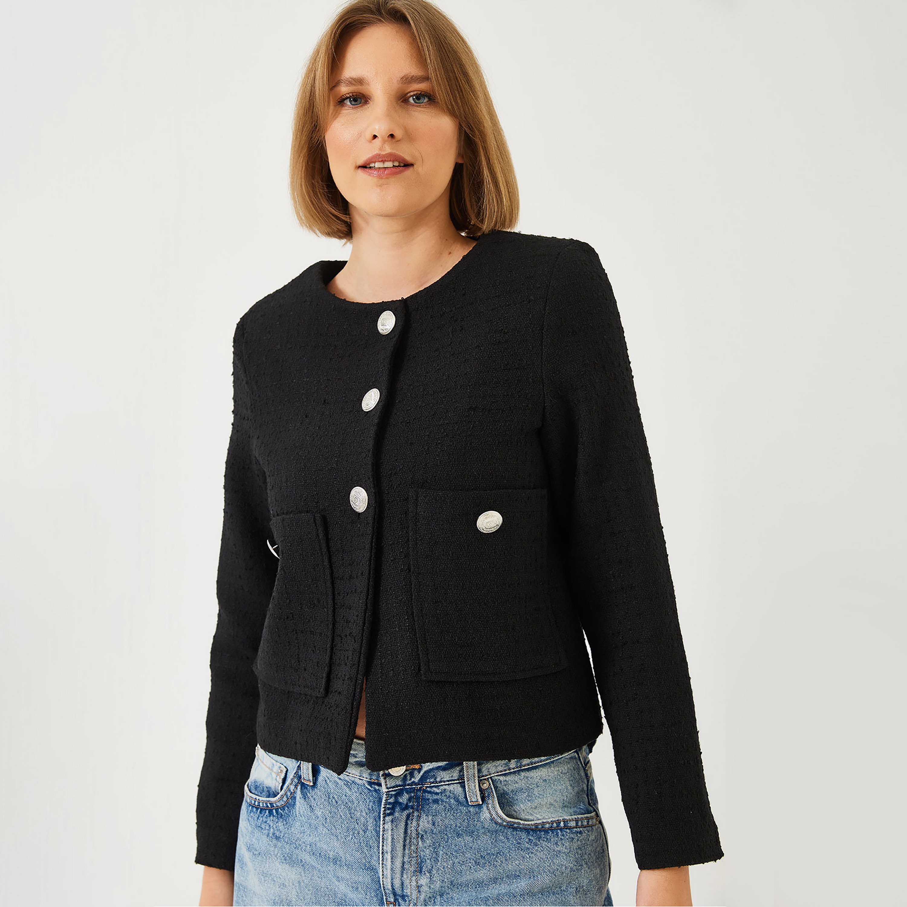 جاكيت نسائي باللون الأسود من بيانكو لوتشي-women-winterwear-coatsandjackets-jackets-image-1