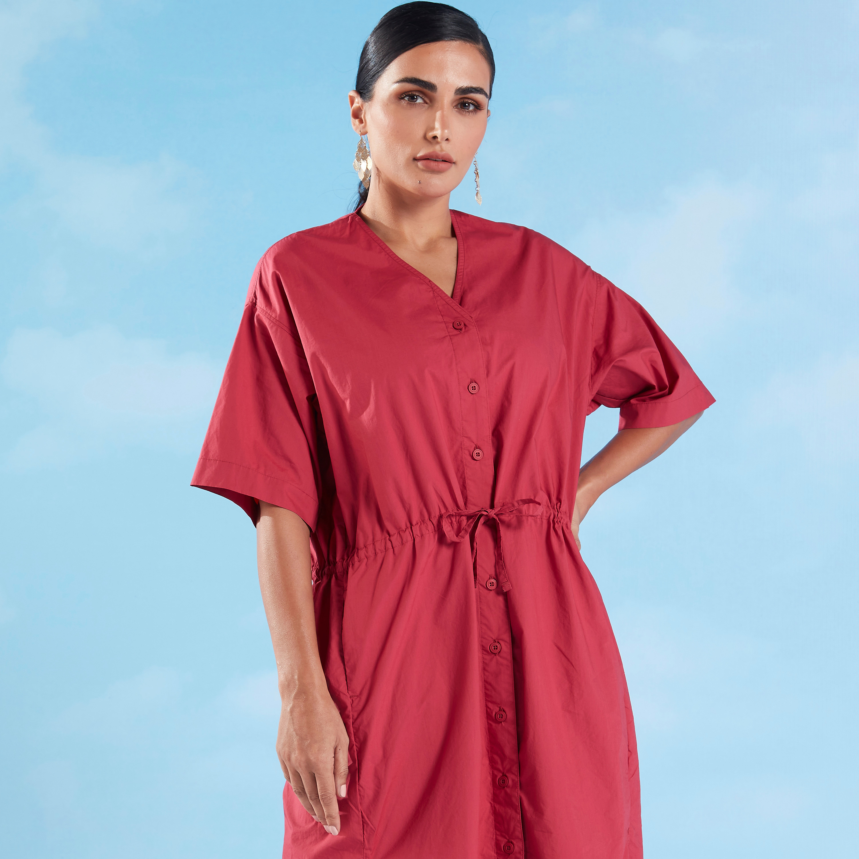 فستان قميص سادة ميدي بياقة v وتفاصيل جيب-women-clothing-dresses-image-2