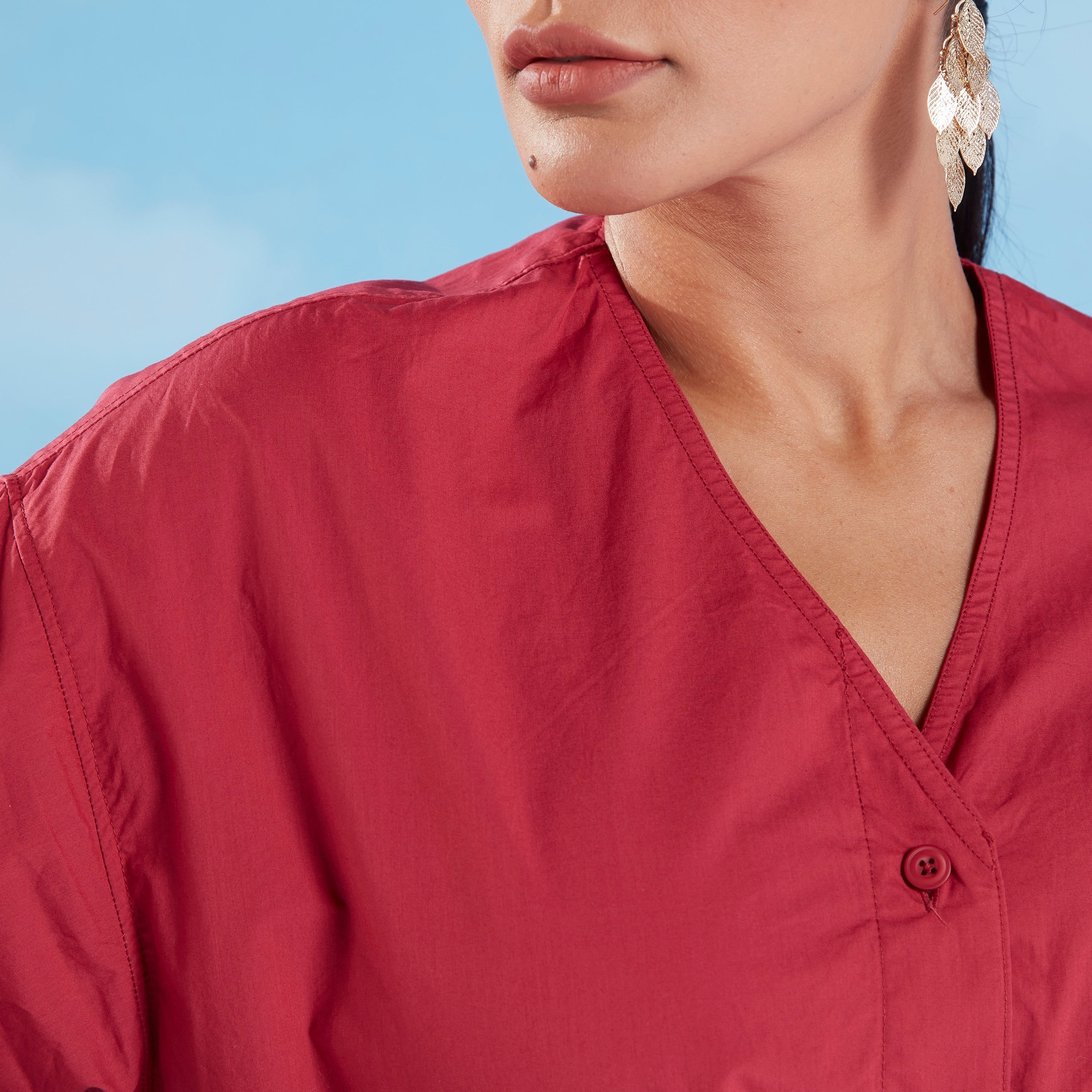 فستان قميص سادة ميدي بياقة v وتفاصيل جيب-women-clothing-dresses-image-3