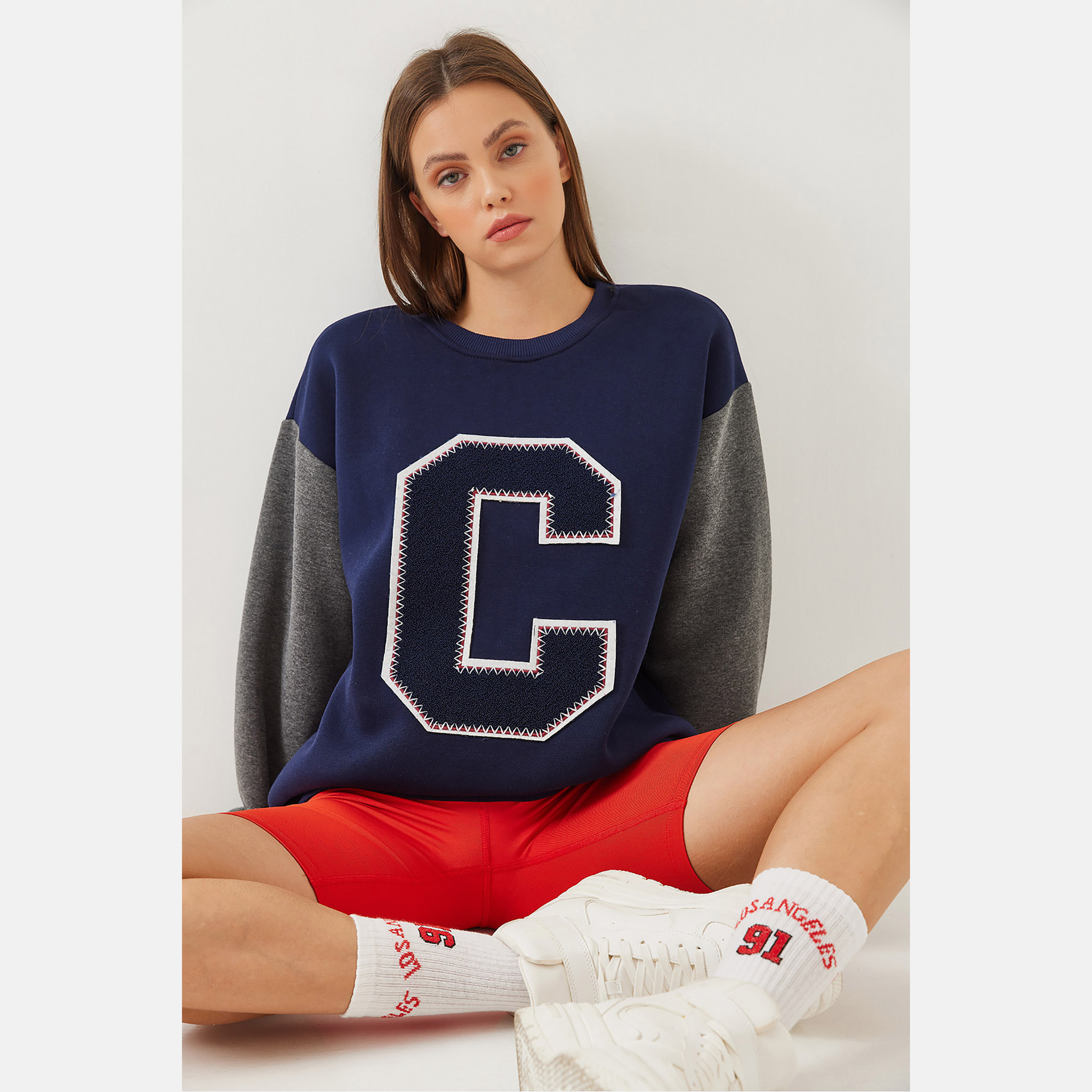 Bianco Lucci Chenille Embroidered Navy Women's Sweatshirt-women-winterwear-hoodiesandsweatshirts-sweatshirts-image-5