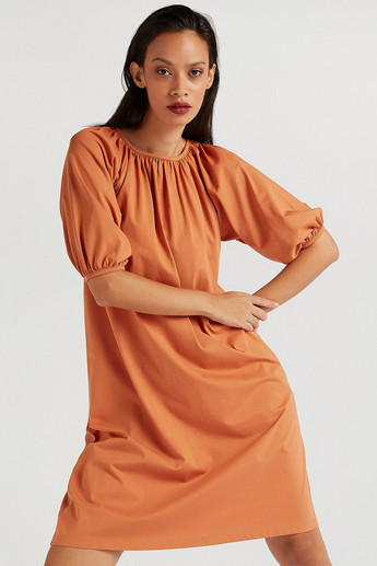 Sustainable Solid Mini Shift Dress with Crew Neck and Short Sleeves