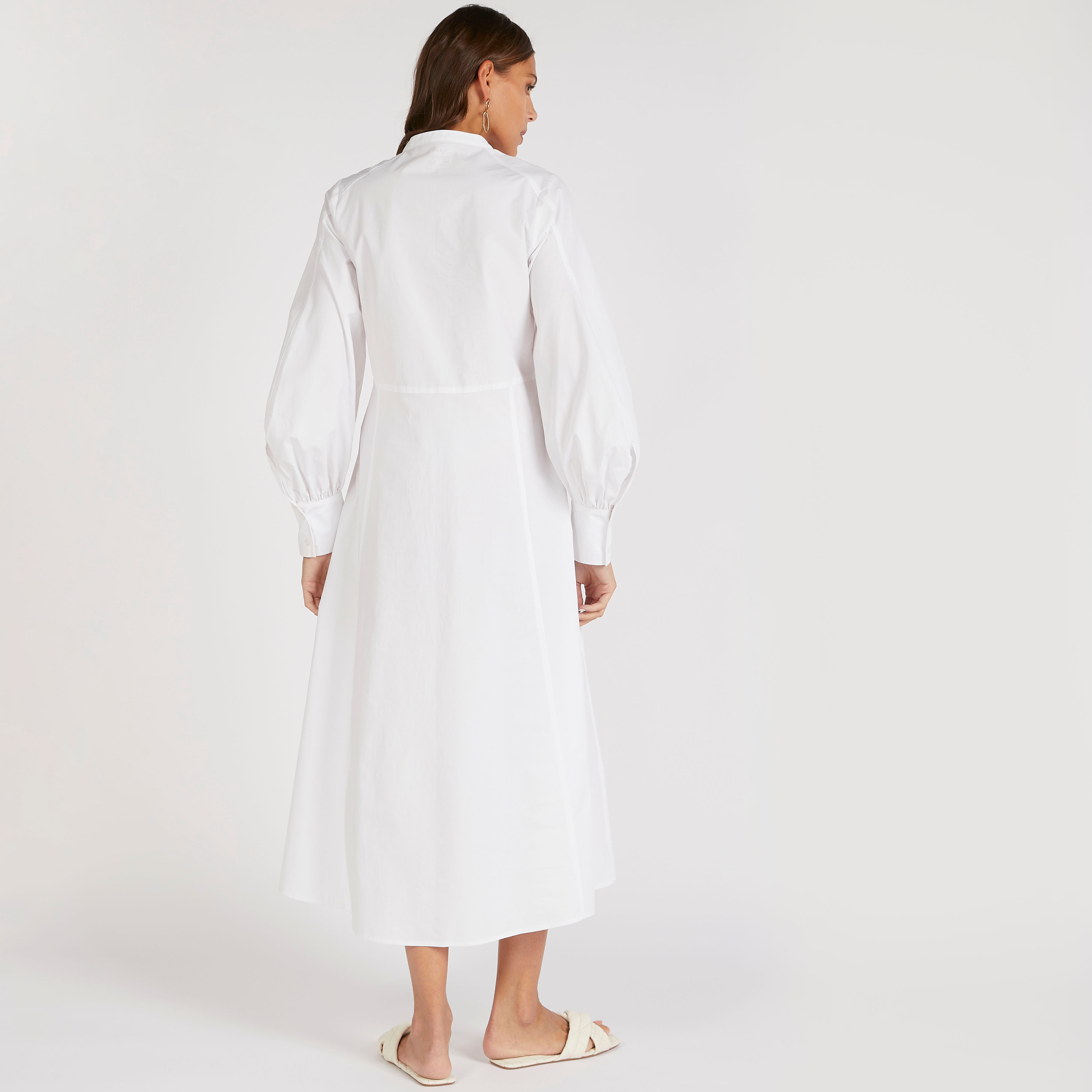 فستان قميص سادة ميدي بياقة ماندرين وأكمام بيشوب-women-clothing-dresses-image-4