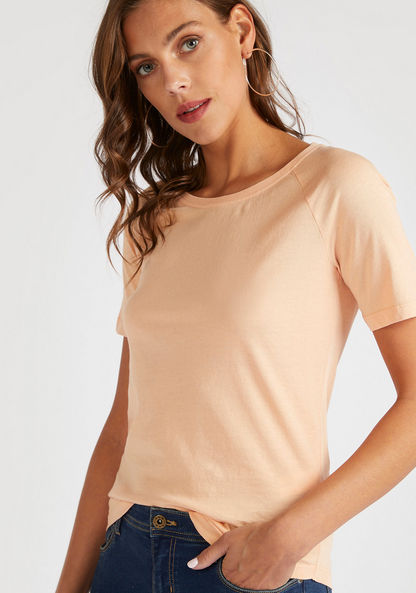 Solid T-shirt with Round Neck and Short Sleeves