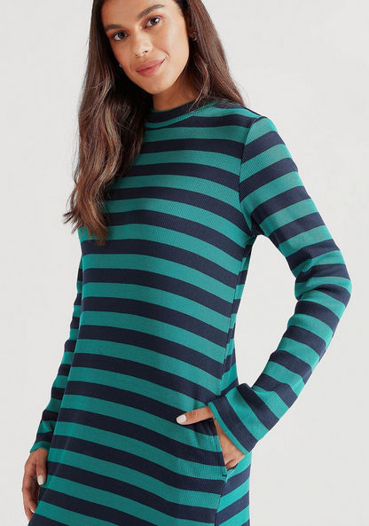 Striped Crew Neck Midi Dress with Long Sleeves
