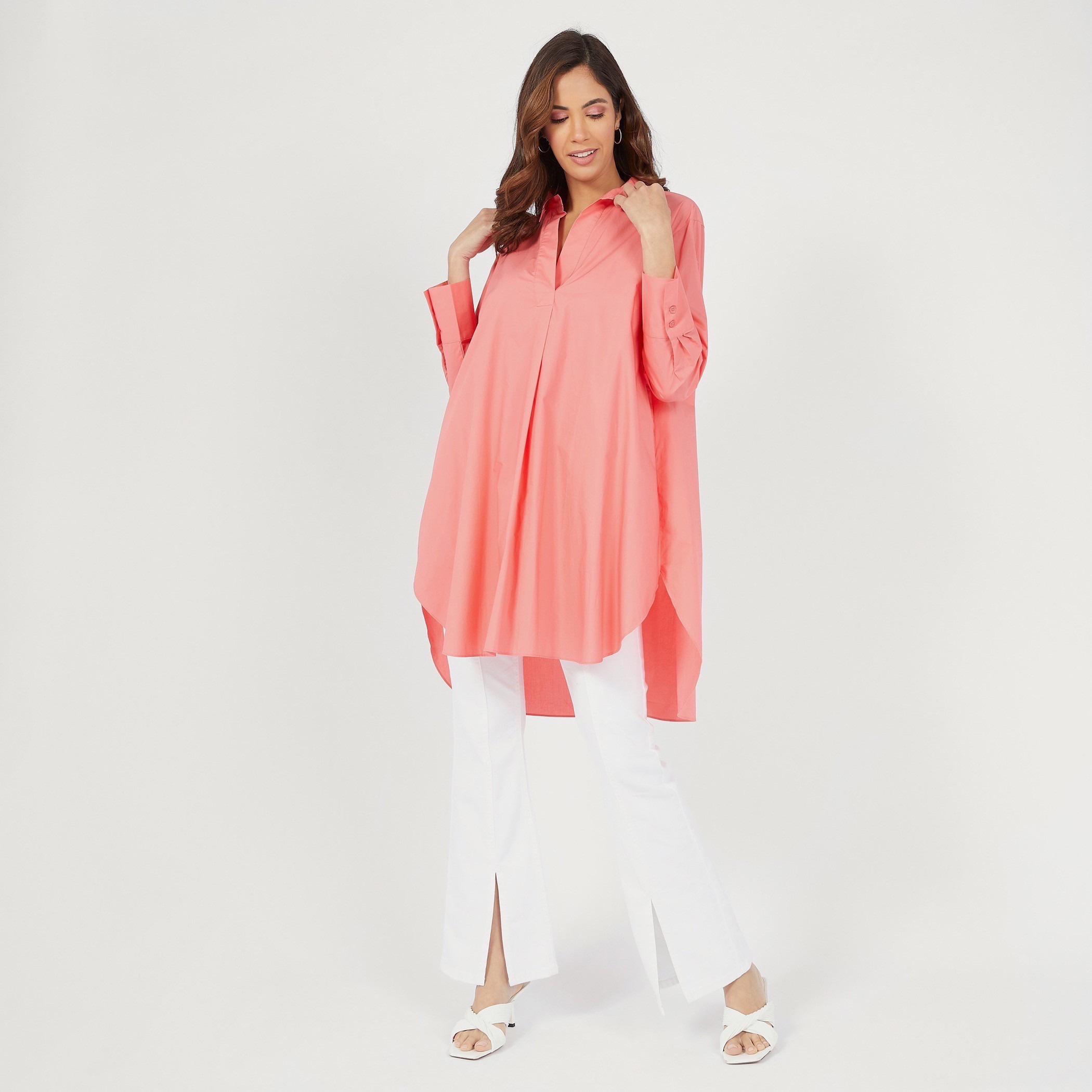تونيك قميص سادة بطول غير متساوي وأكمام طويلة وأزرار إغلاق-women-clothing-shirtsandblouses-shirts-image-15