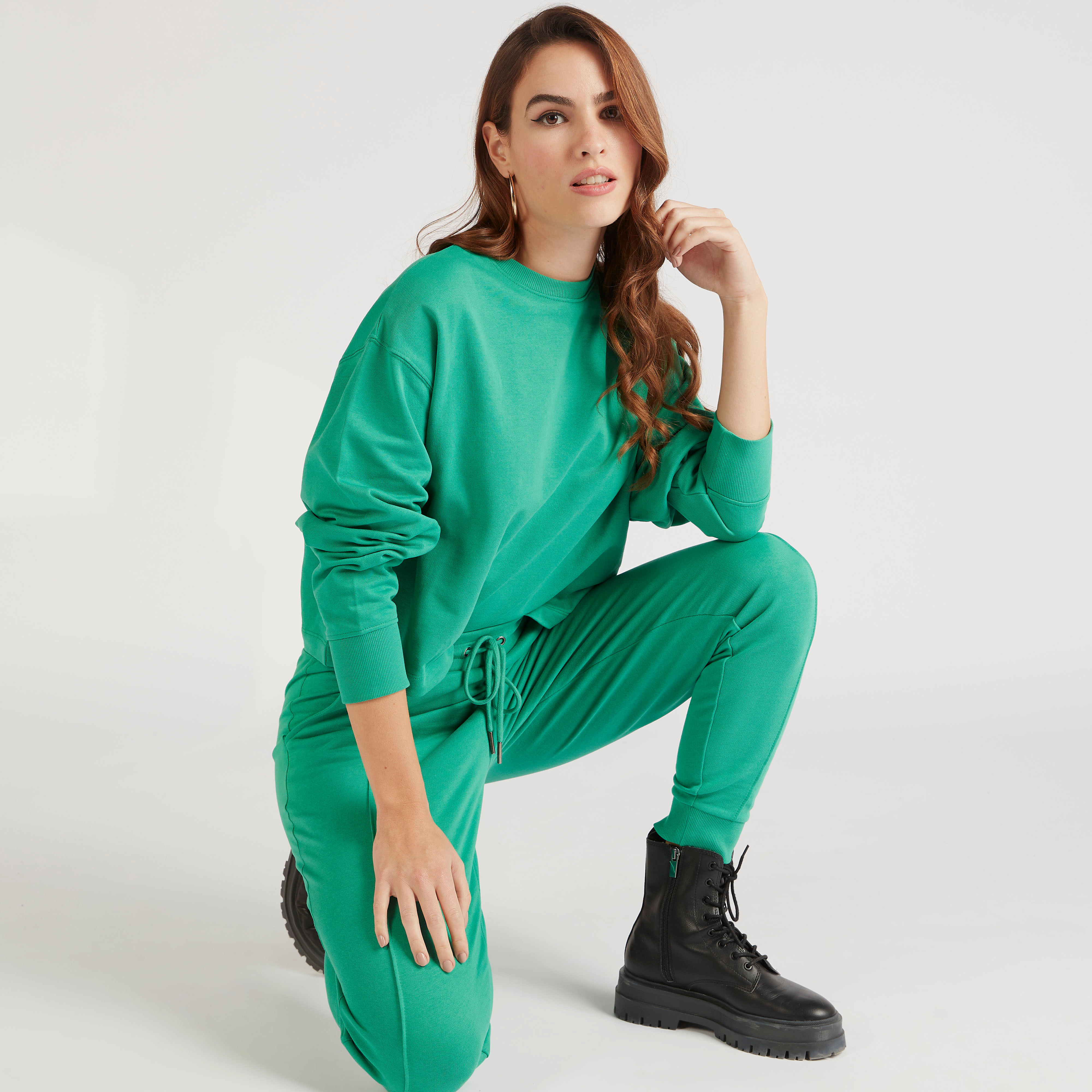 سويت شيرت سادة بياقة ضيّقة وأكمام طويلة-women-clothing-hoodiesandsweatshirts-sweatshirts-image-20