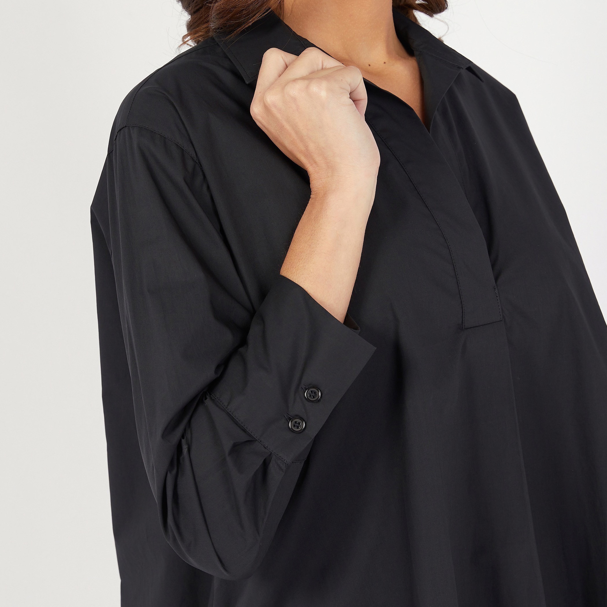 تونيك قميص سادة بطول غير متساوي وأكمام طويلة وأزرار إغلاق-women-clothing-shirtsandblouses-shirts-image-8