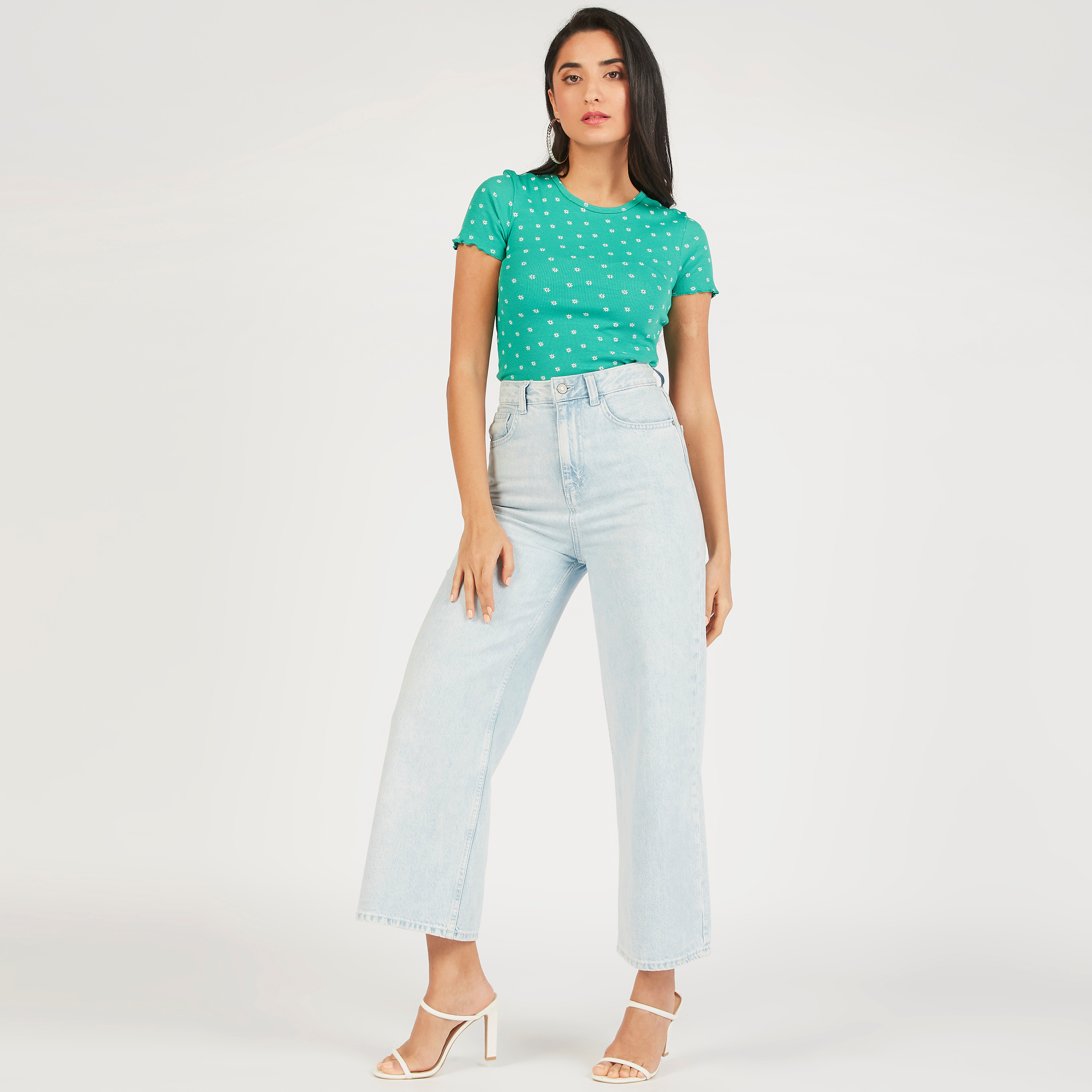 تيشيرت بياقة مستديرة وأكمام قصيرة وطبعات زهرية-women-clothing-tshirts-image-2