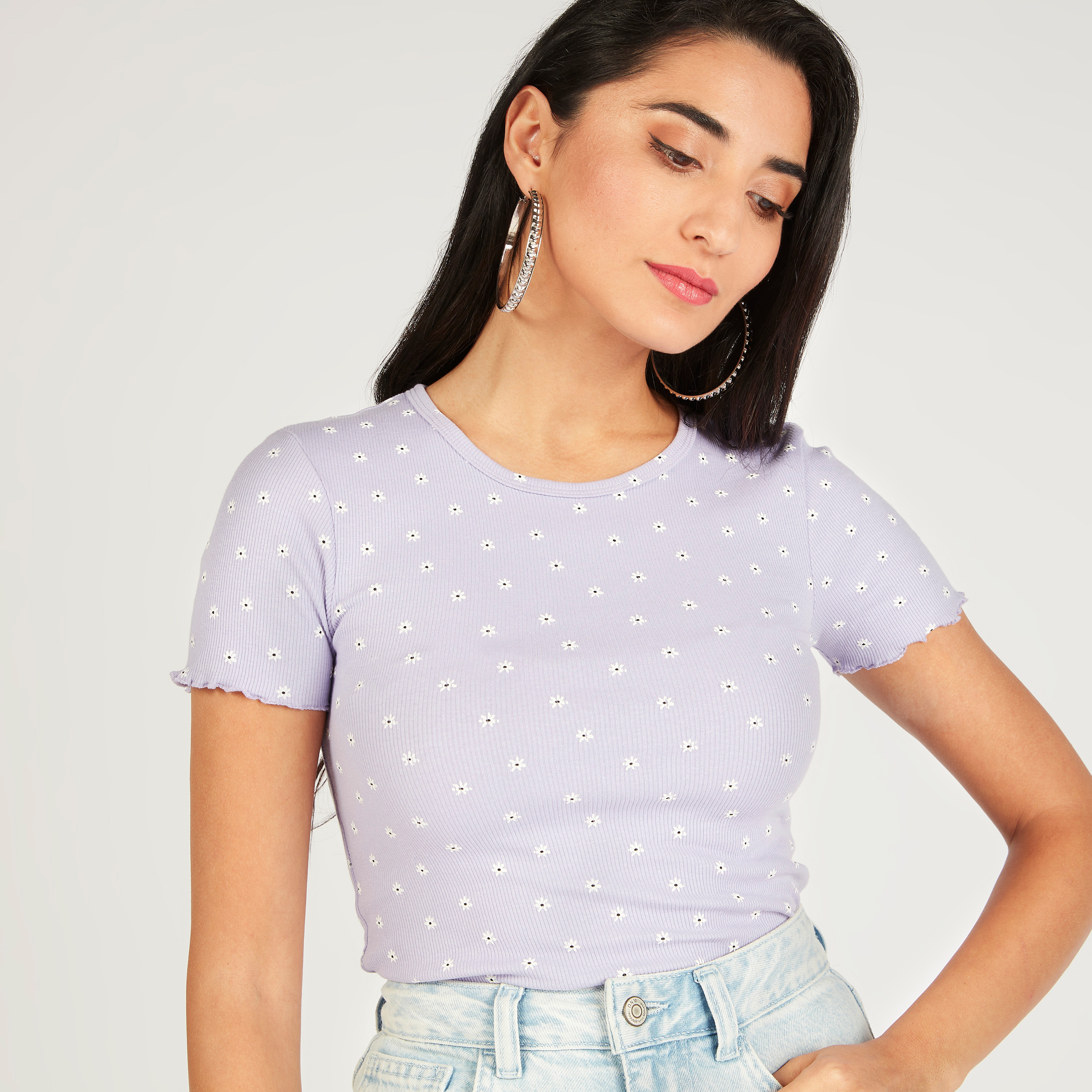 تيشيرت بياقة مستديرة وأكمام قصيرة وطبعات زهرية-women-clothing-tshirts-image-5