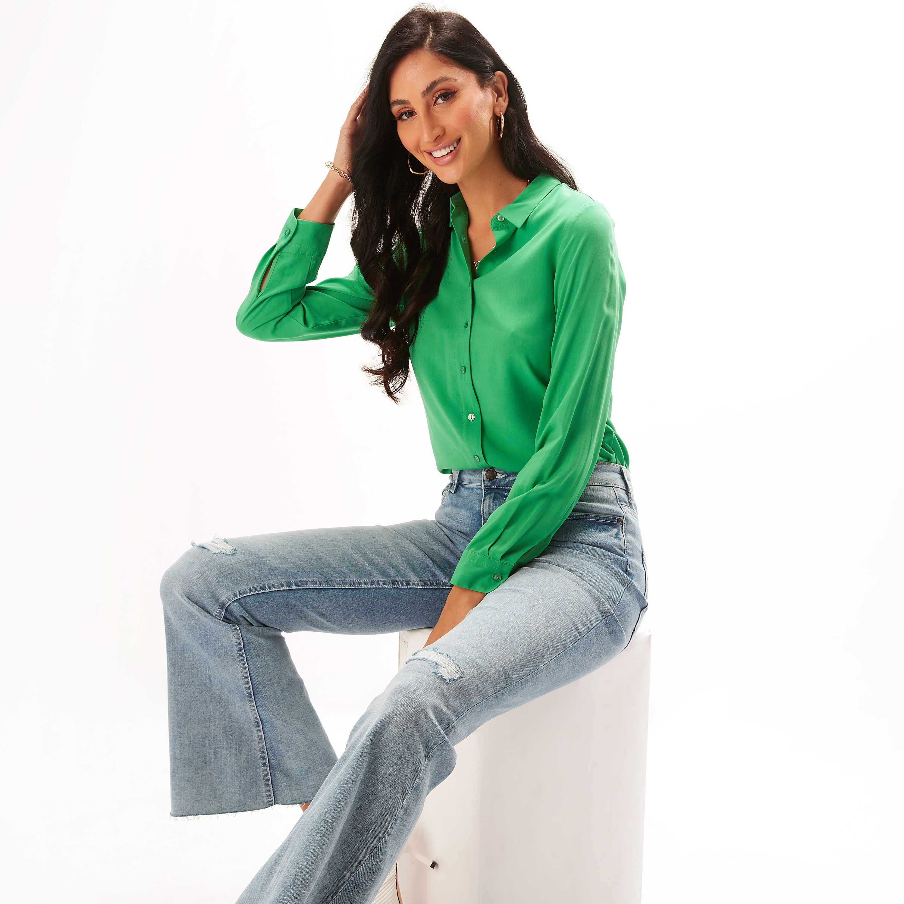 قميص سادة بأكمام طويلة وزر إغلاق-women-clothing-shirtsandblouses-shirts-image-1